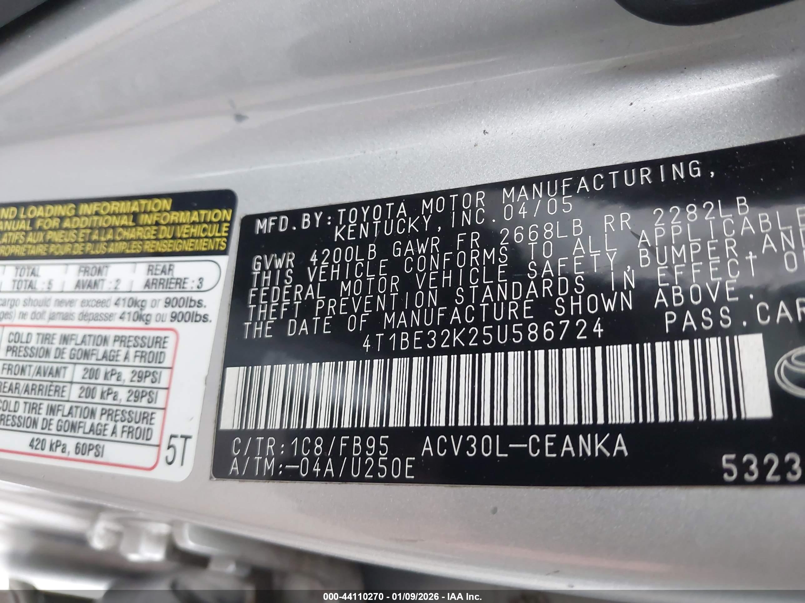 TOYOTA CAMRY image 9