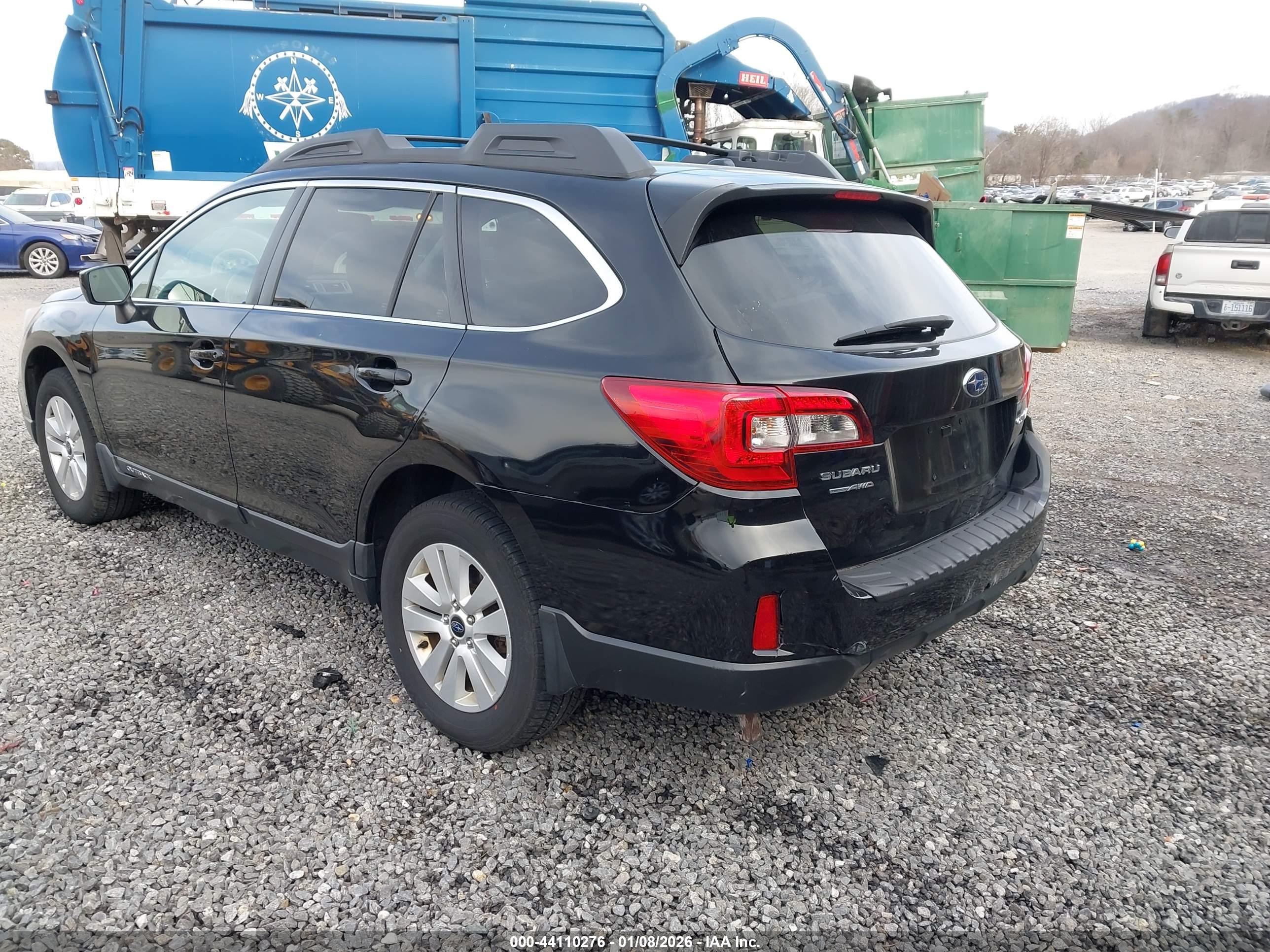 SUBARU OUTBACK image 3