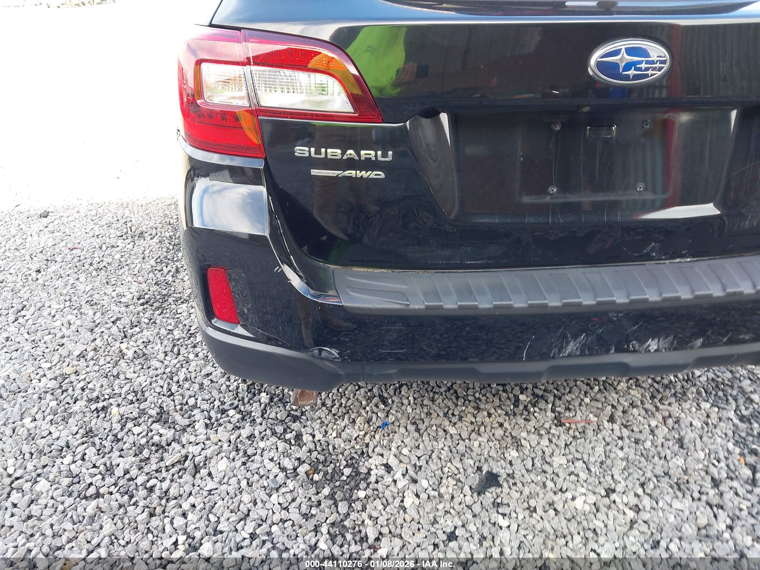 SUBARU OUTBACK image 6