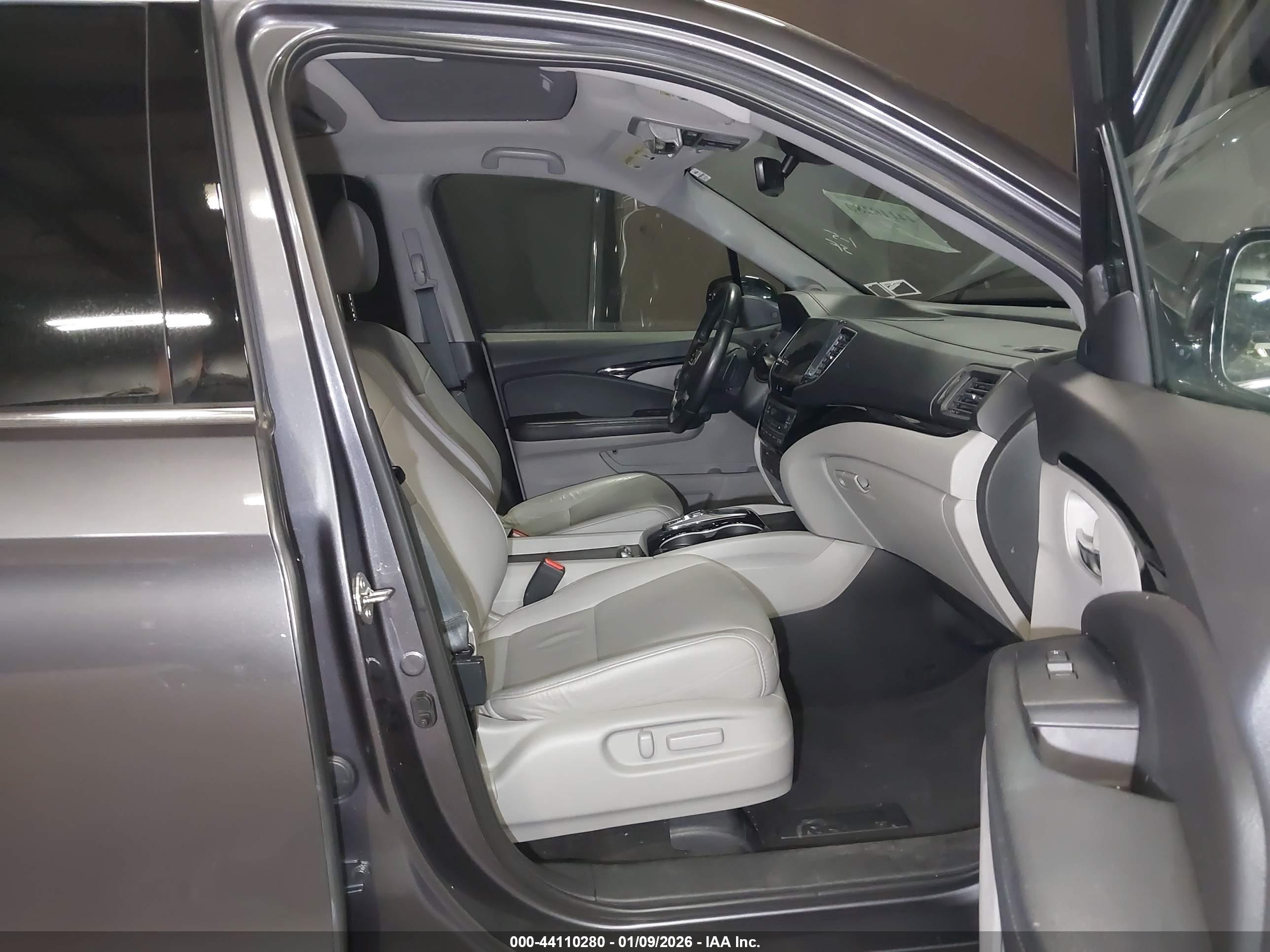 HONDA PILOT image 5
