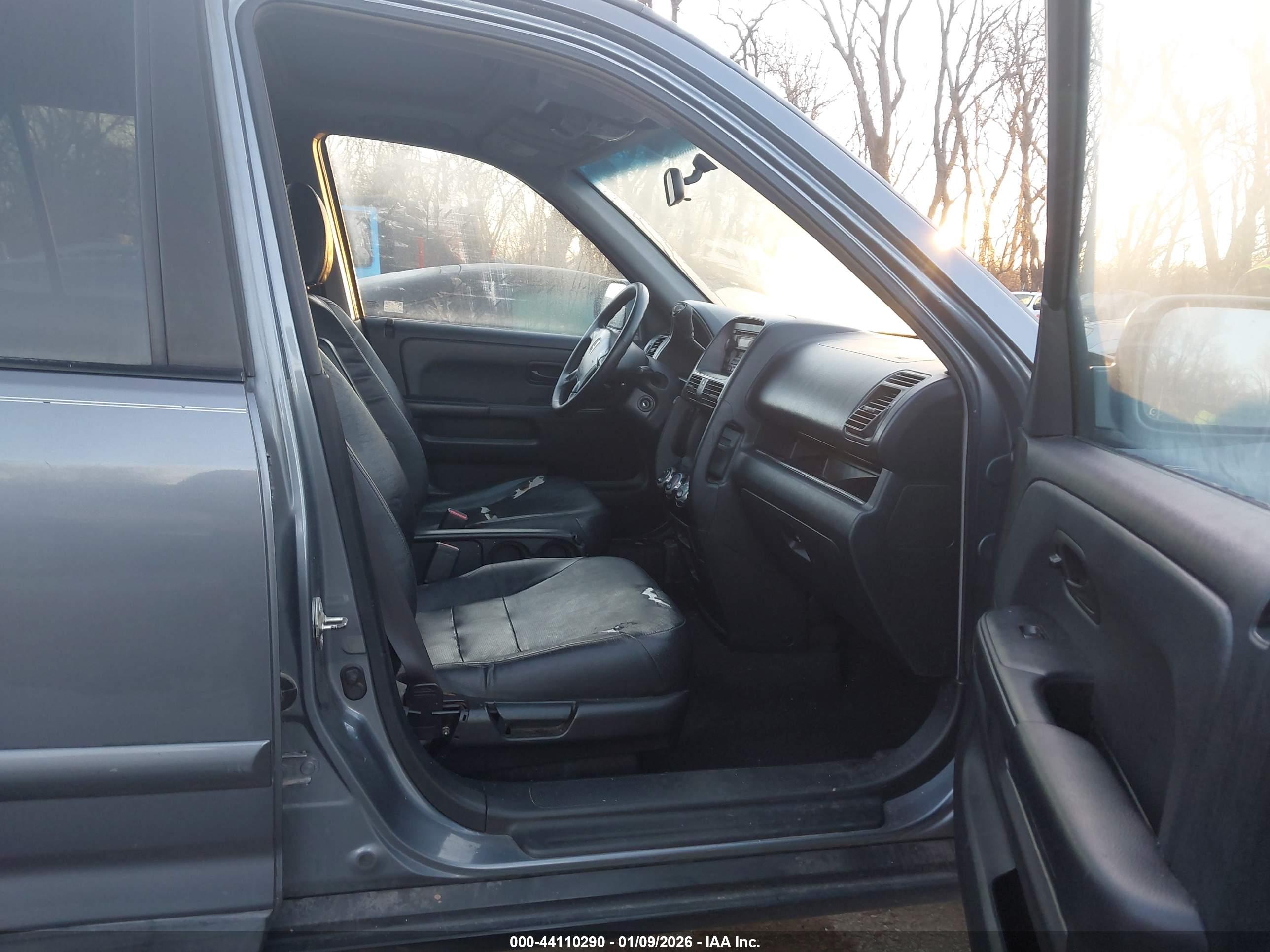 HONDA CR-V image 5