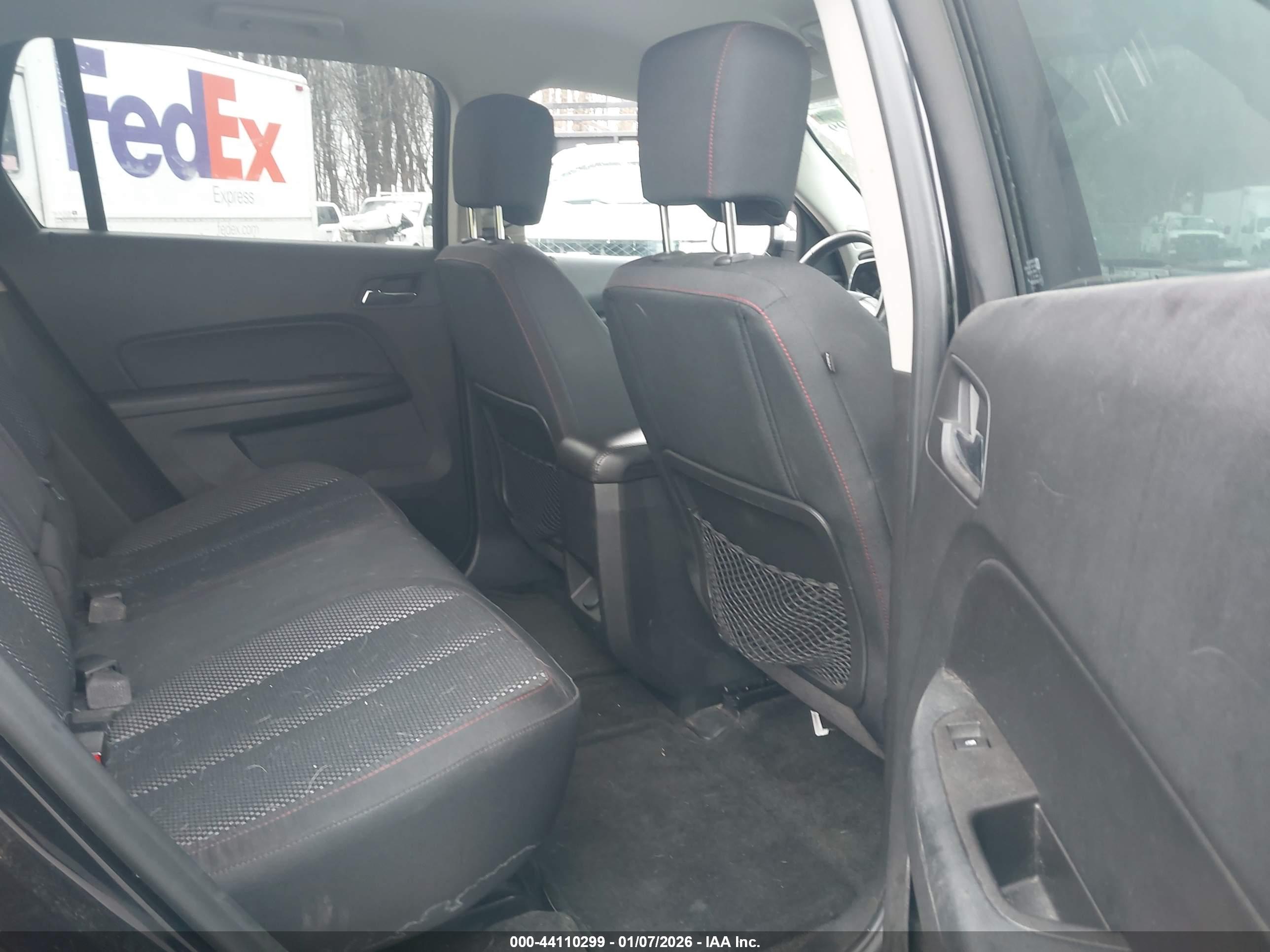 GMC TERRAIN image 8