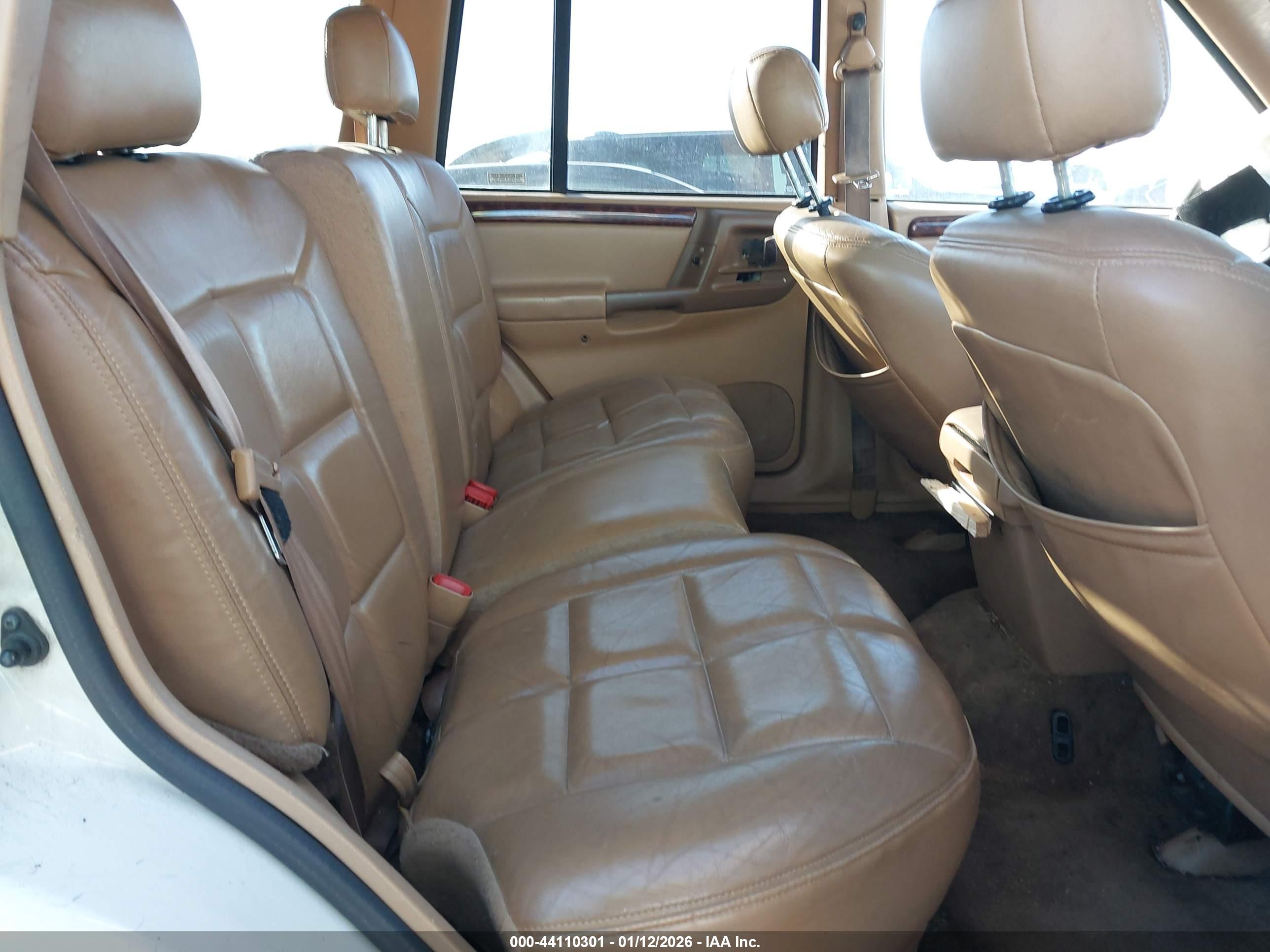 JEEP GRAND image 8