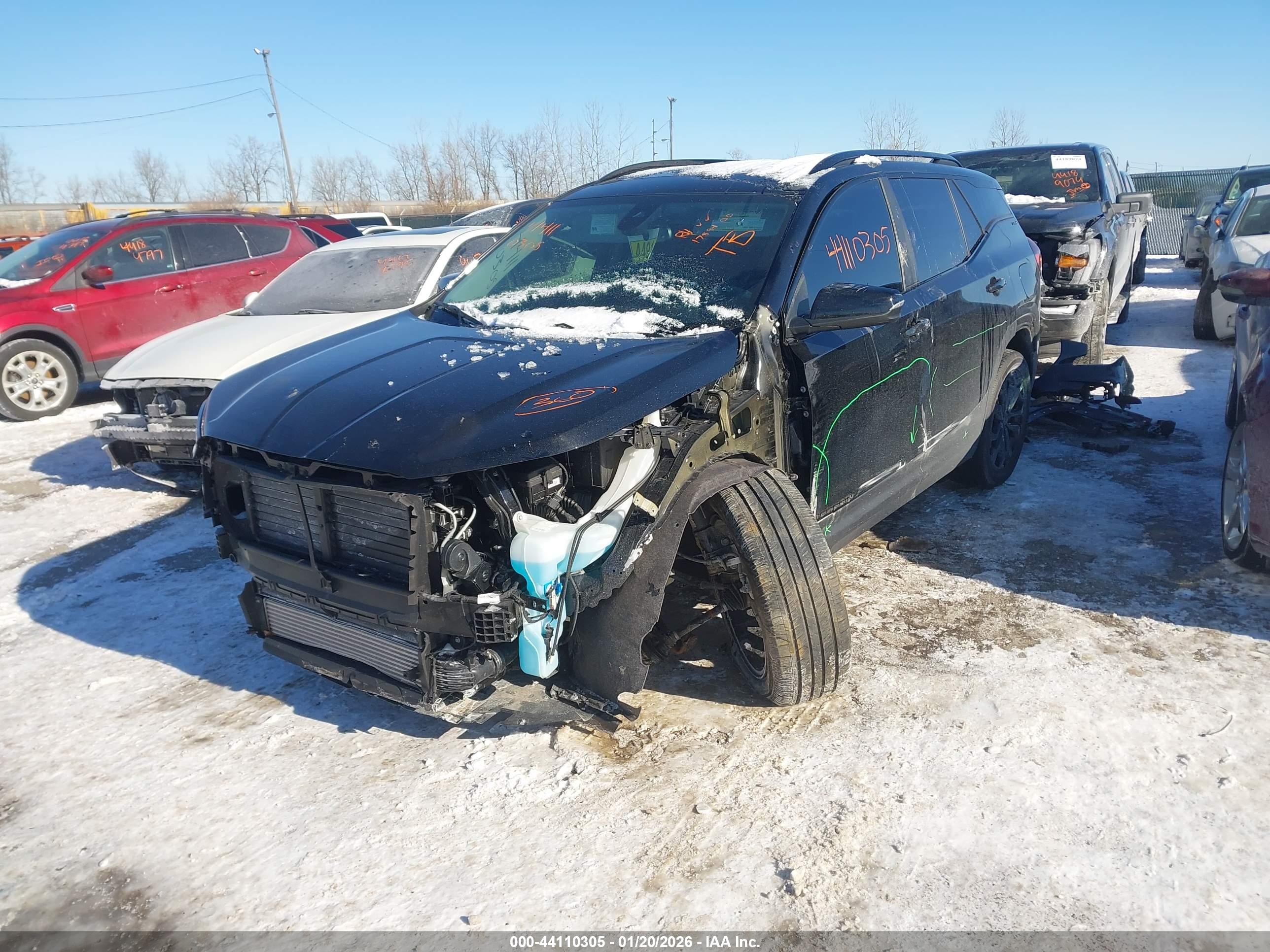 GMC TERRAIN image 6