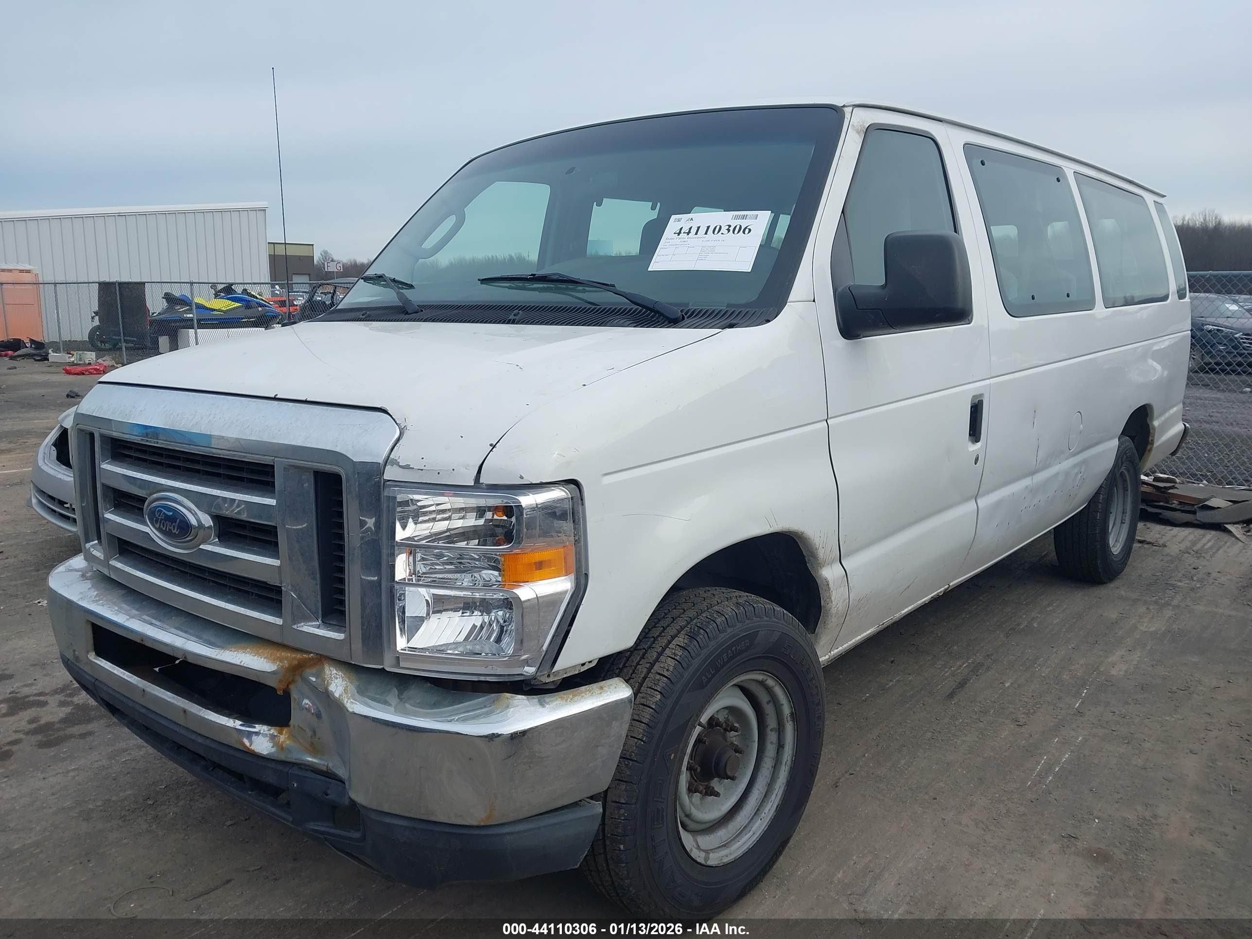 FORD E-350 image 2