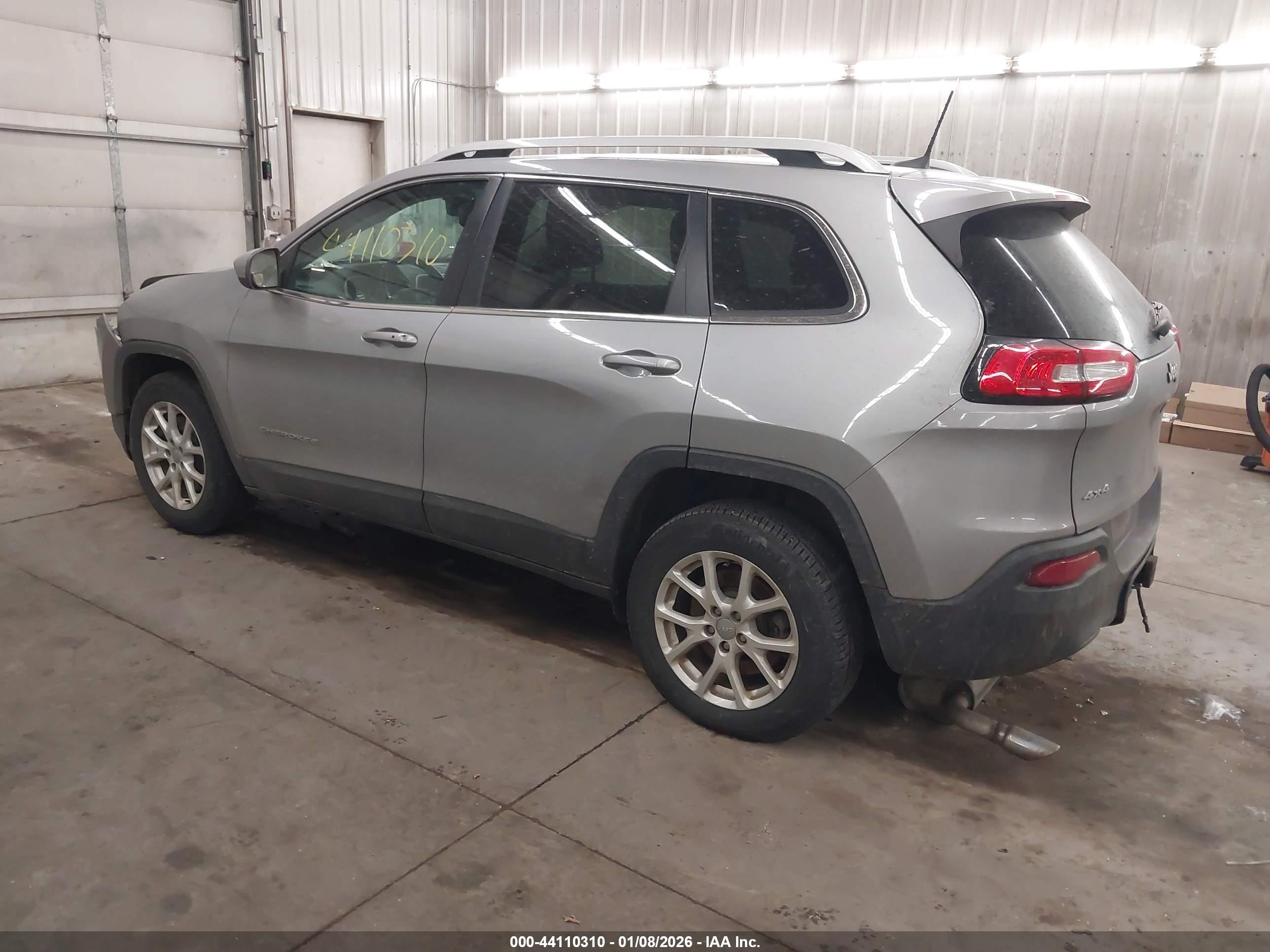 JEEP CHEROKEE image 3