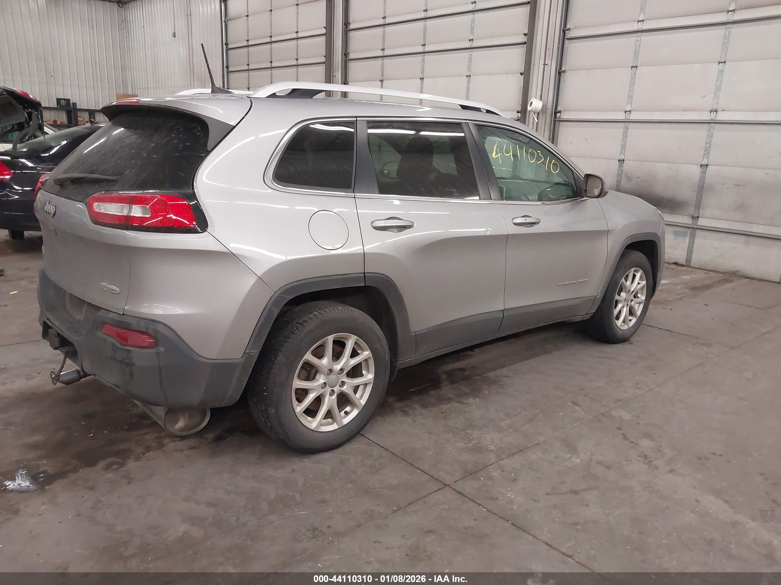 JEEP CHEROKEE image 4