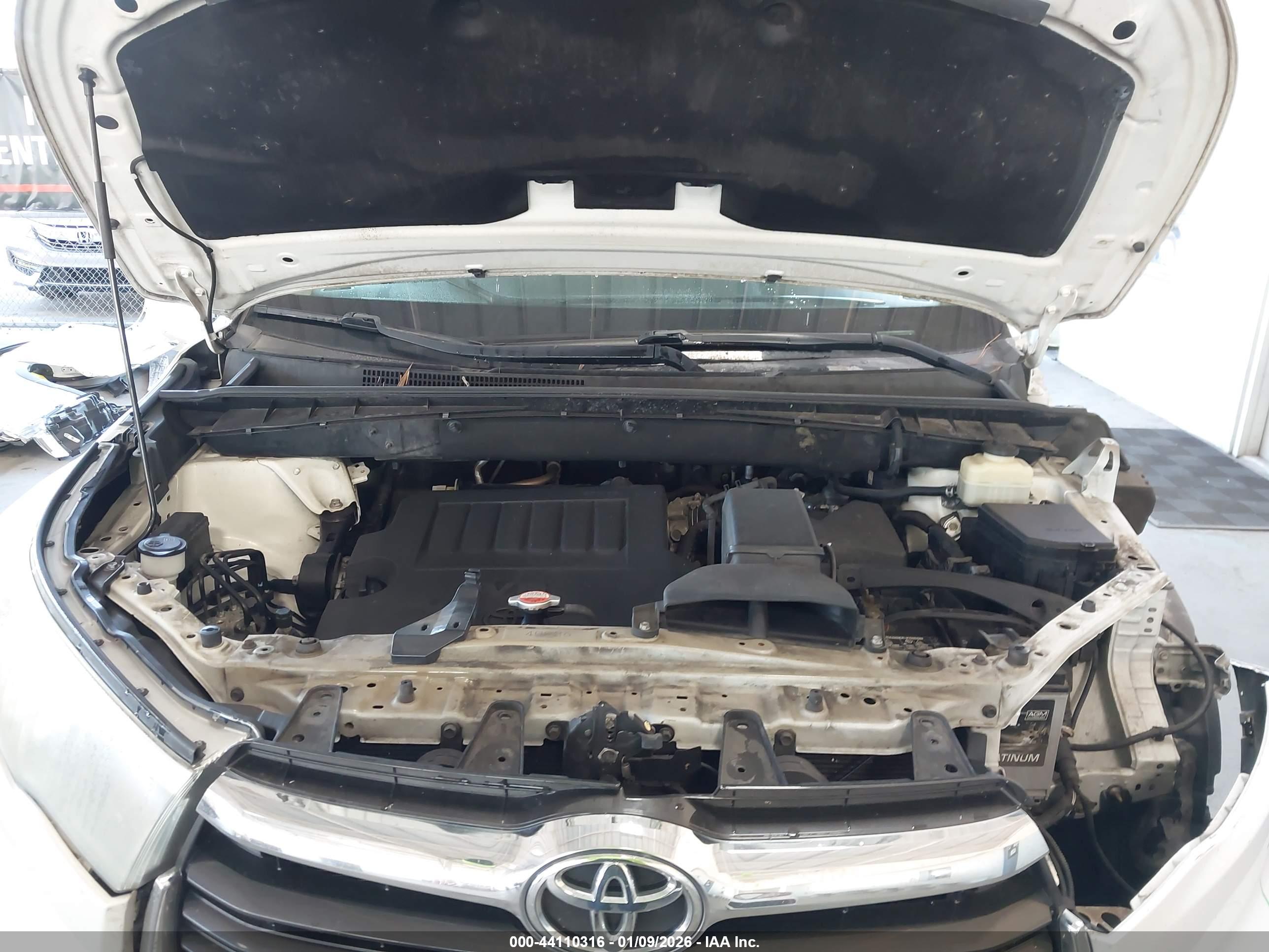 TOYOTA HIGHLANDER image 10