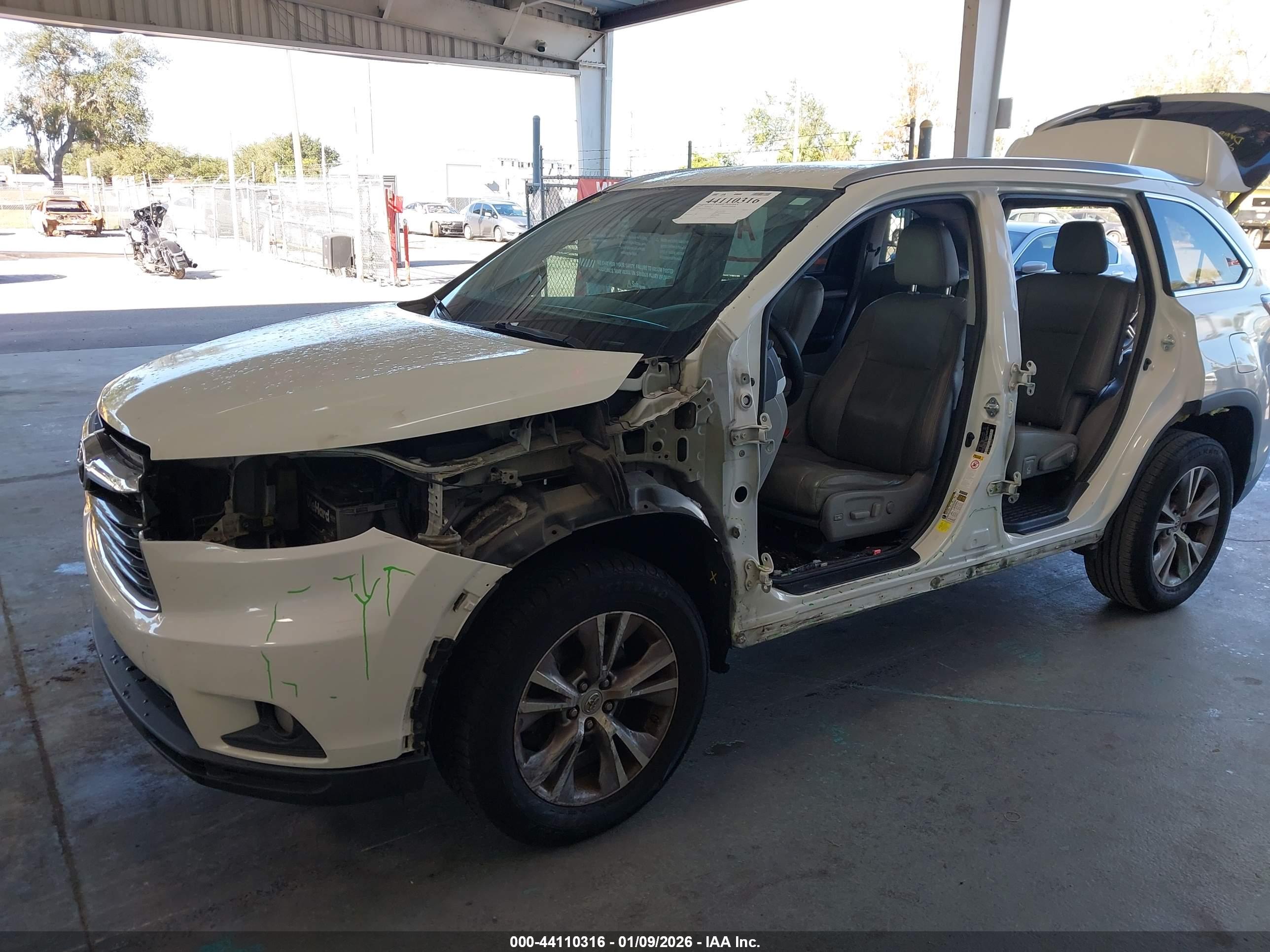 TOYOTA HIGHLANDER image 6