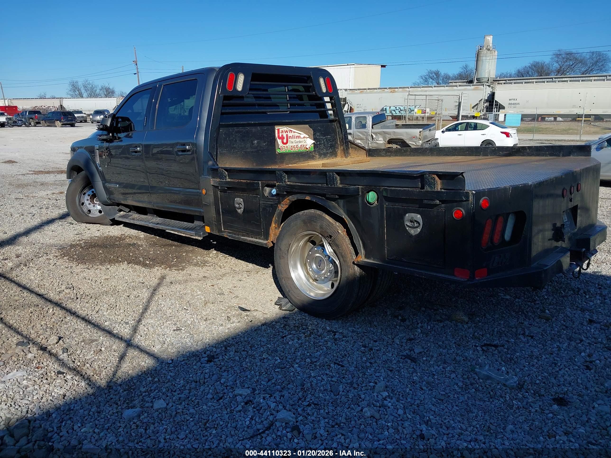 FORD F-450 image 3