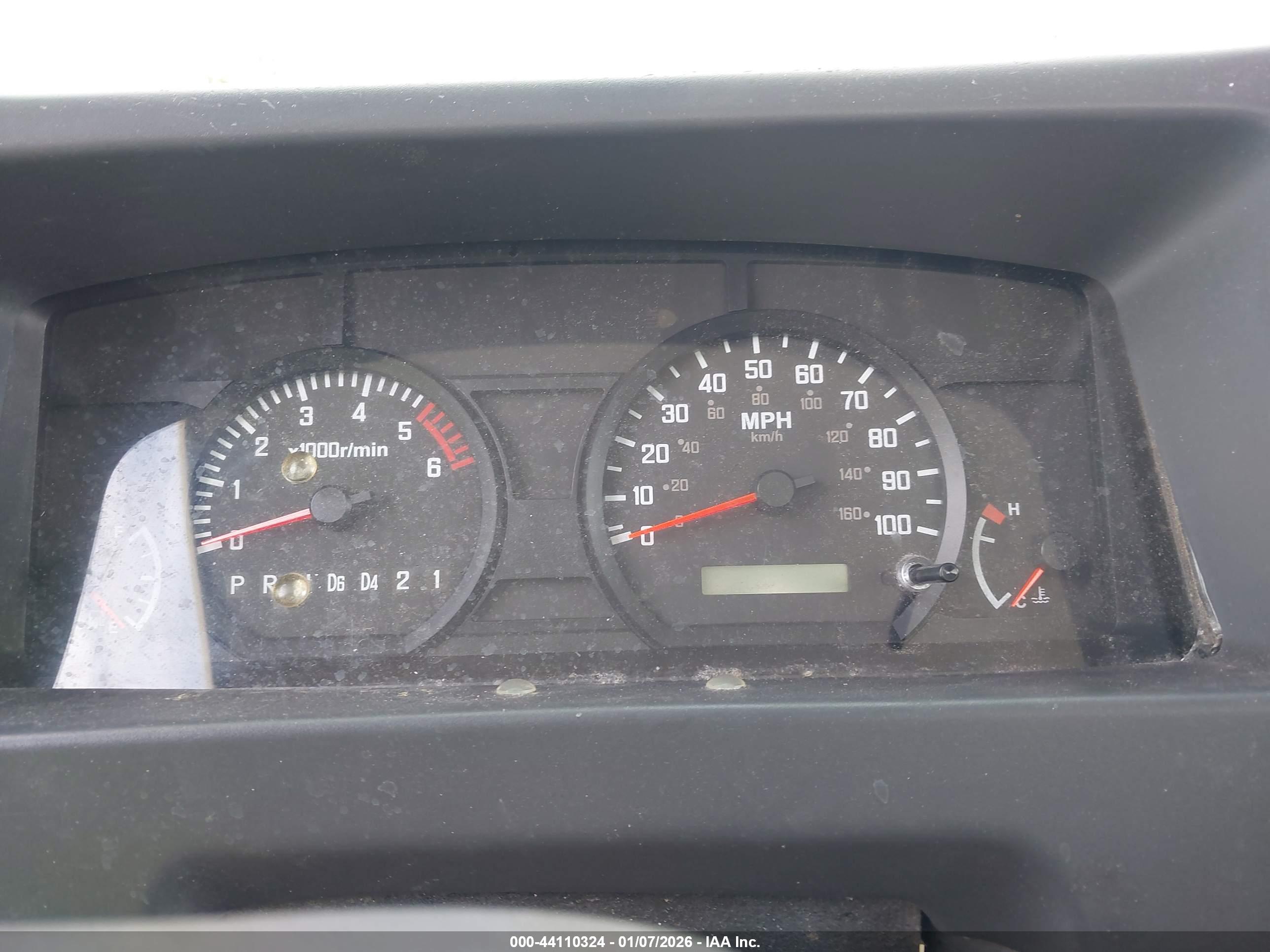 ISUZU NPR image 6