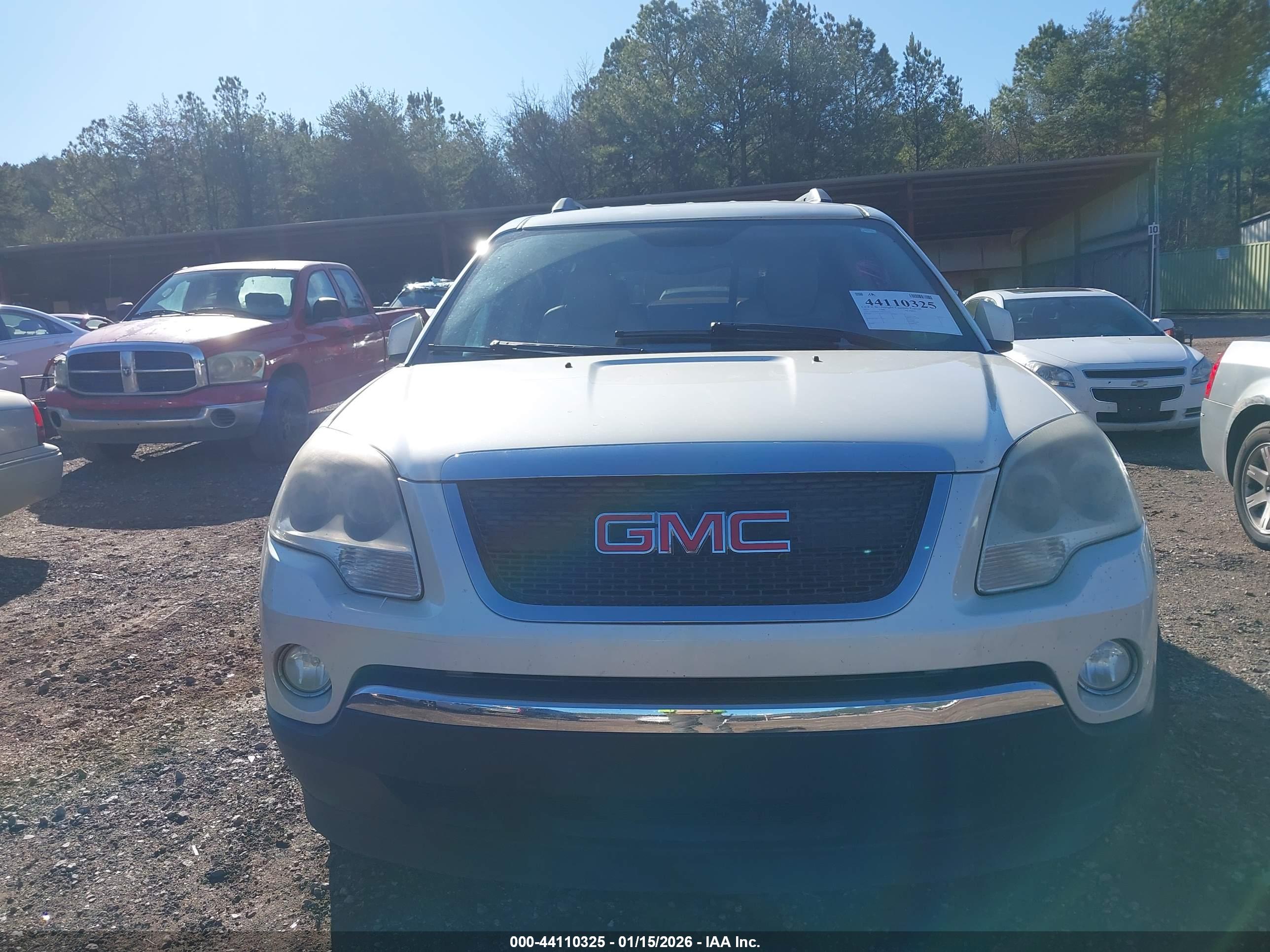 GMC ACADIA image 6