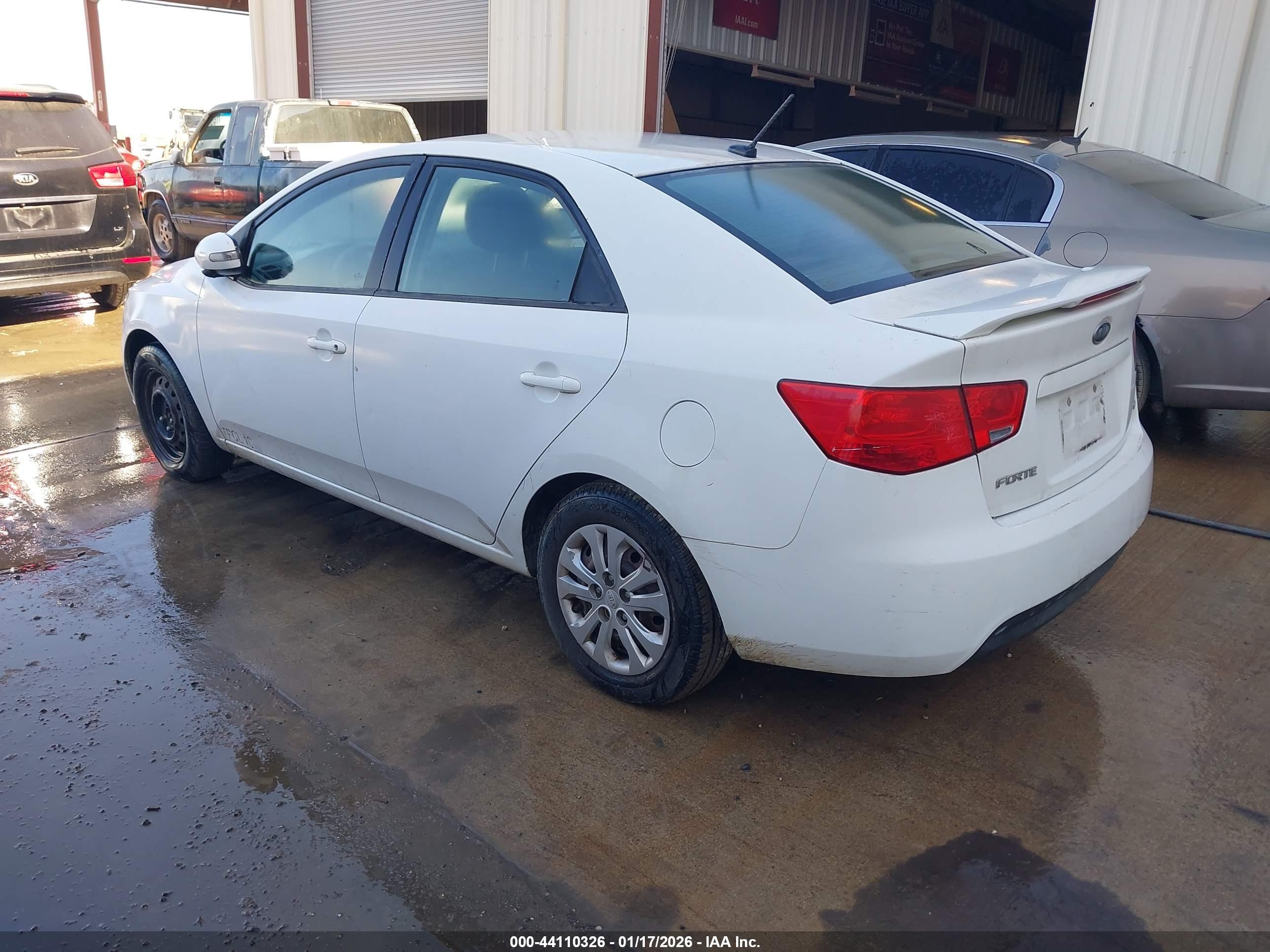KIA FORTE image 3