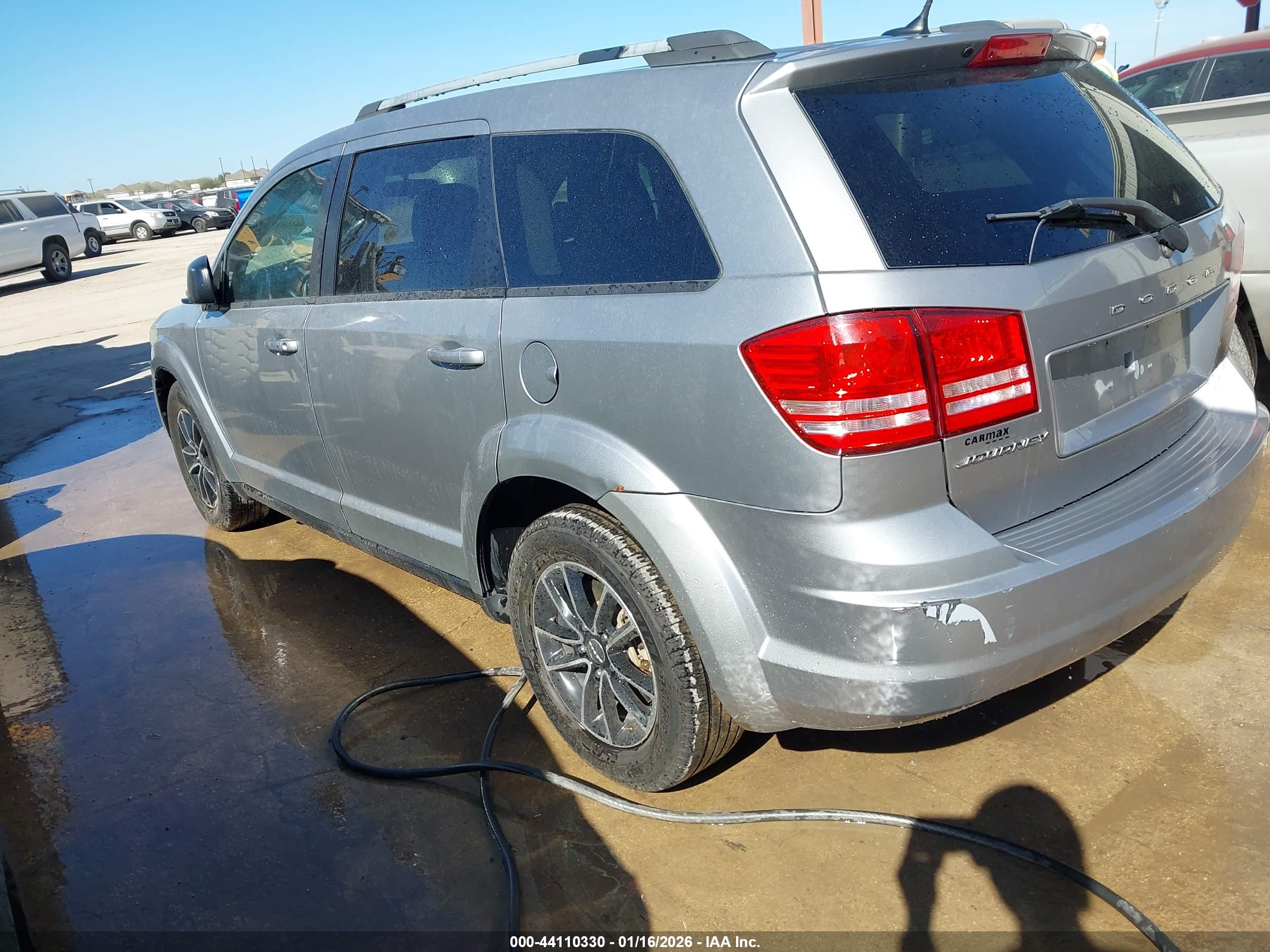 DODGE JOURNEY image 3