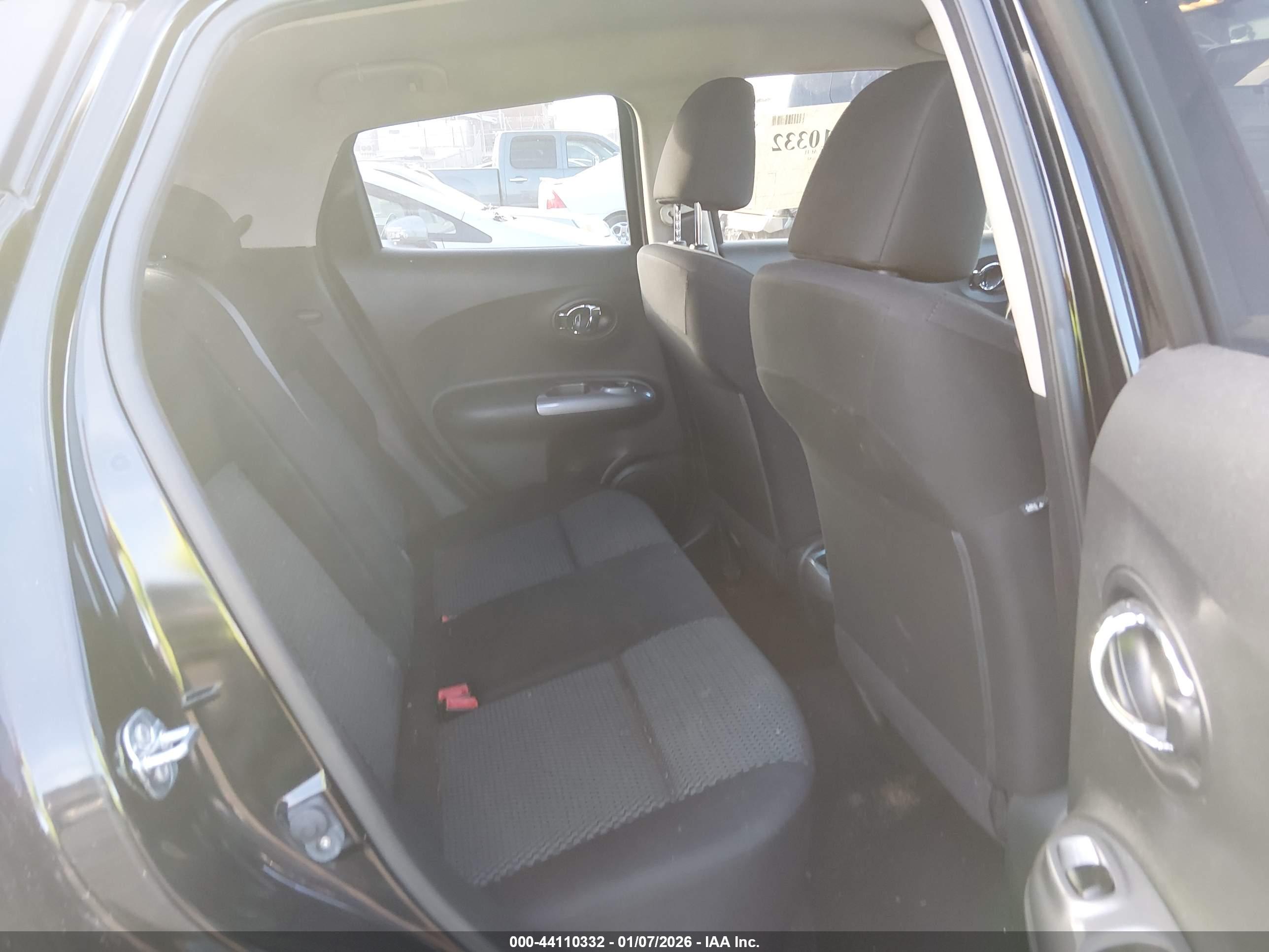 NISSAN JUKE image 8