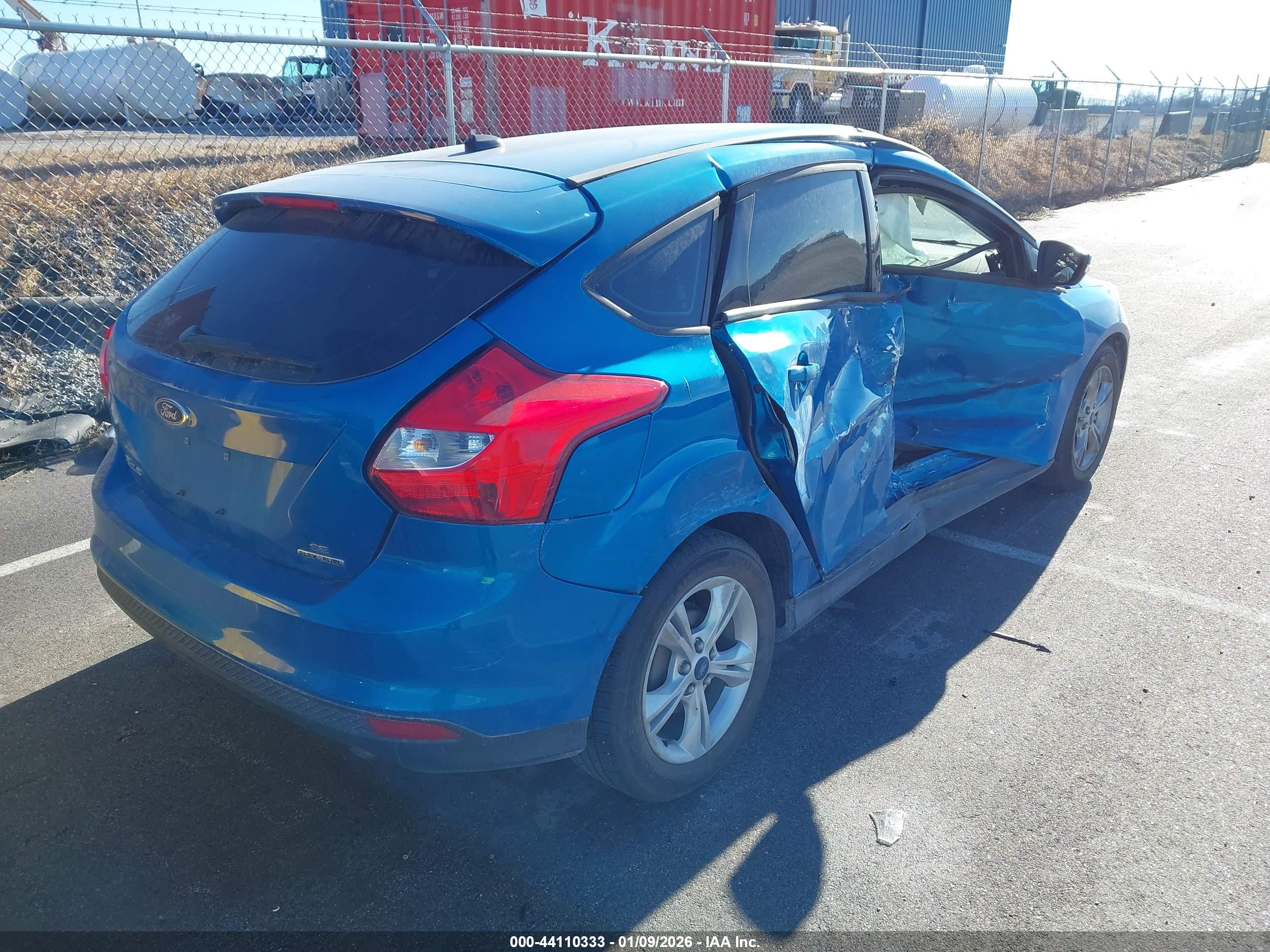 FORD FOCUS image 4