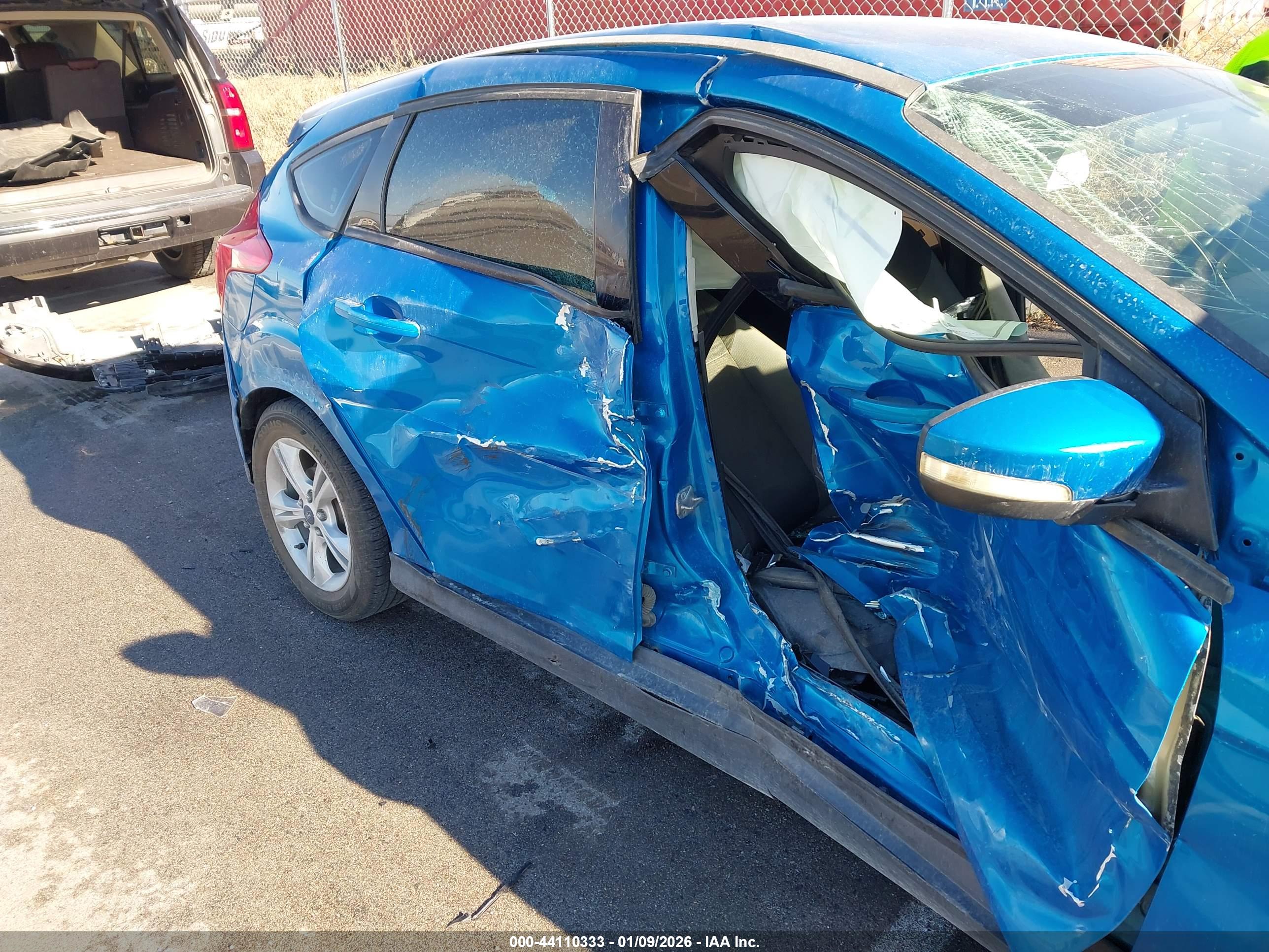 FORD FOCUS image 6