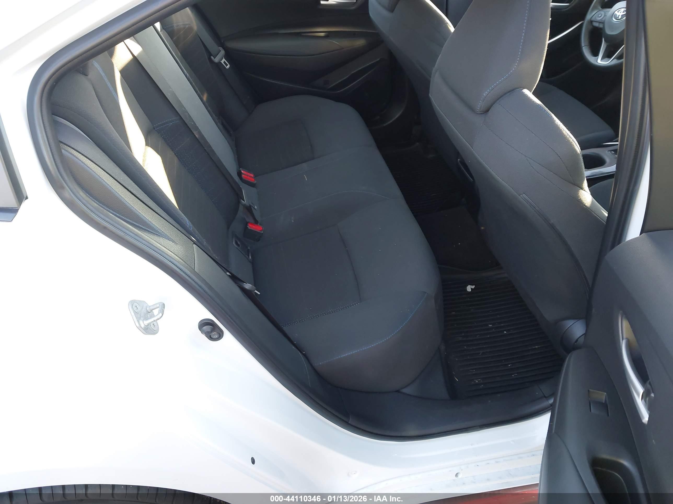 TOYOTA COROLLA image 8