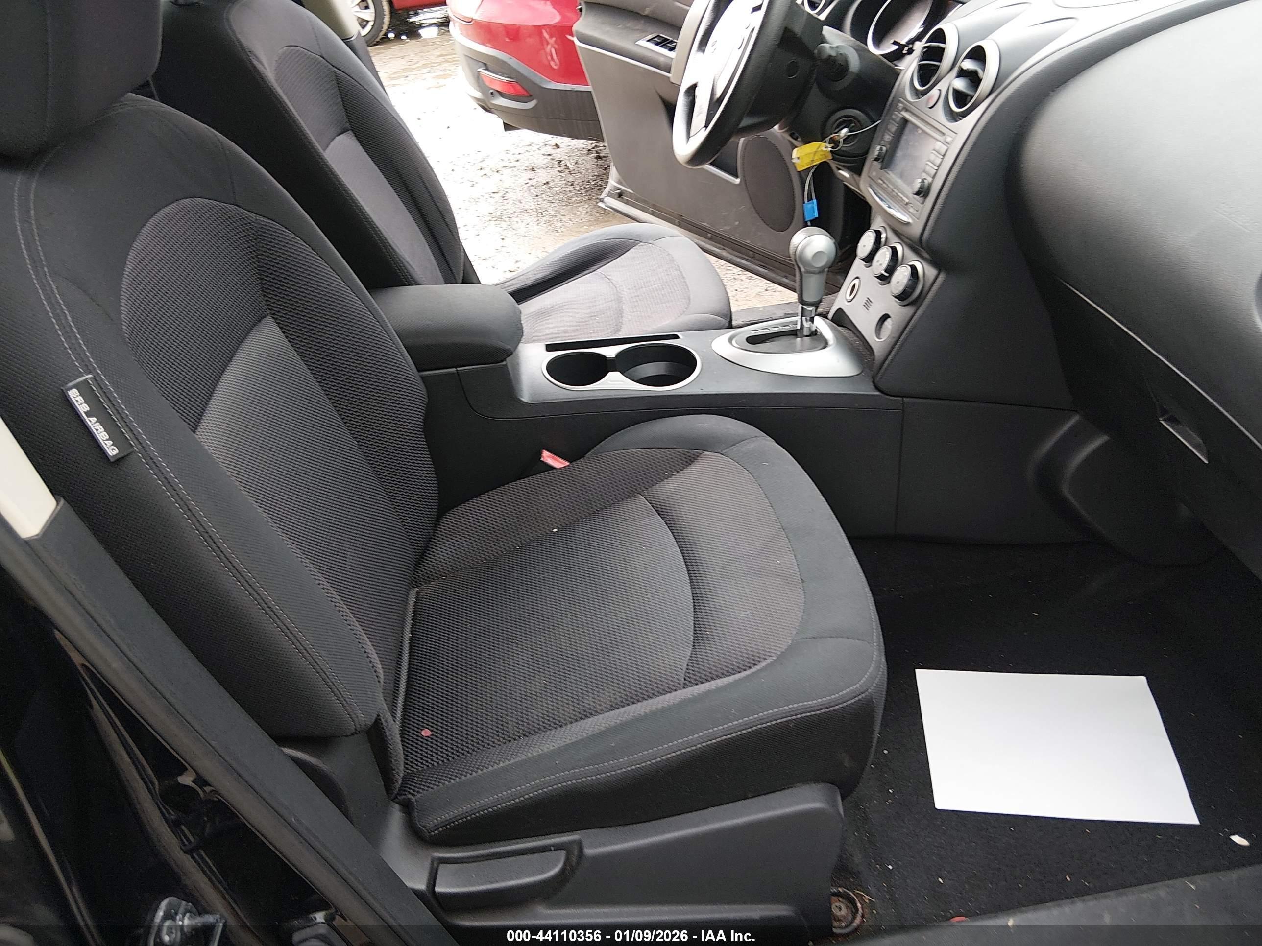 NISSAN ROGUE image 5