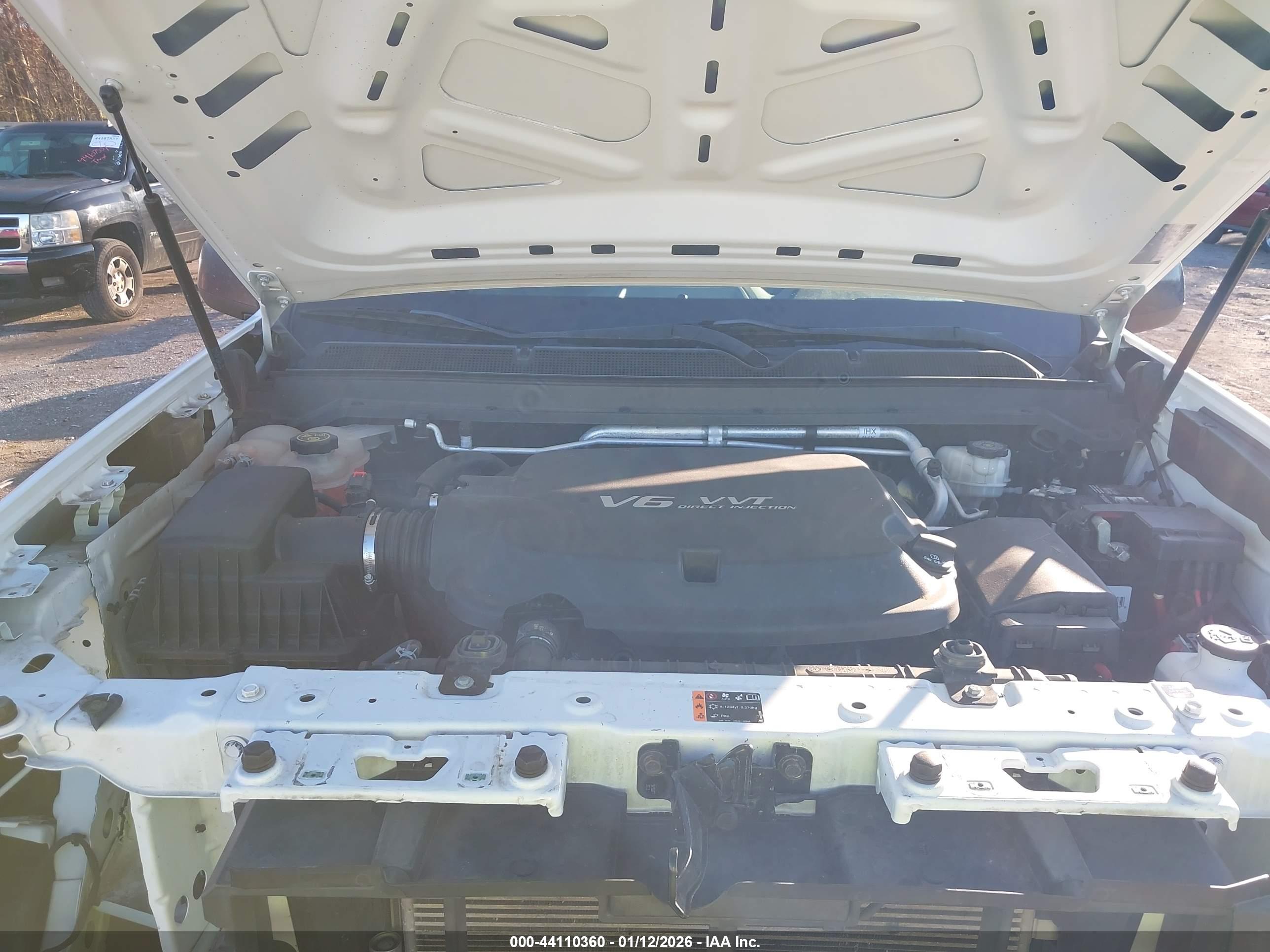 CHEVROLET COLORADO image 10
