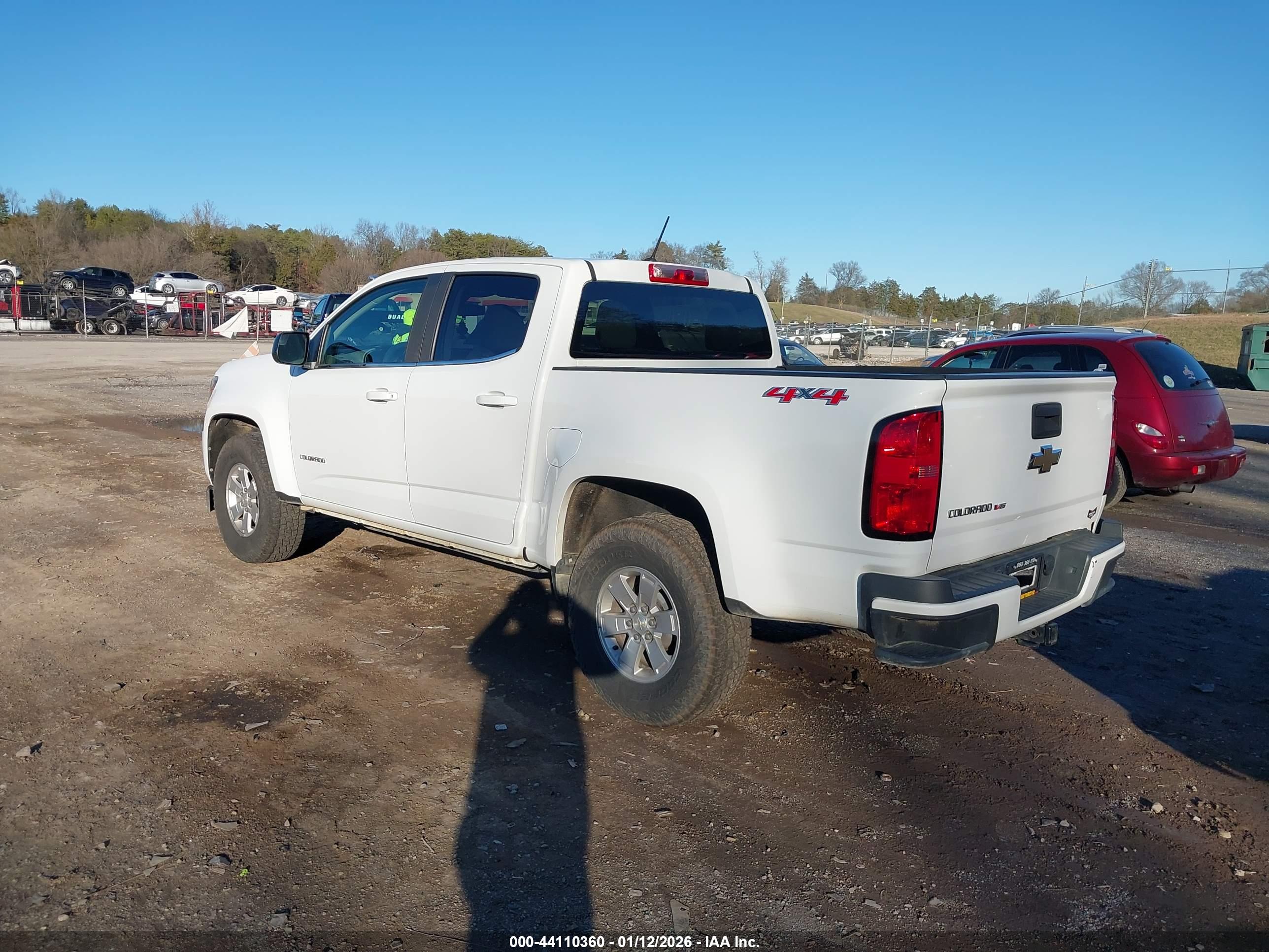 CHEVROLET COLORADO image 3