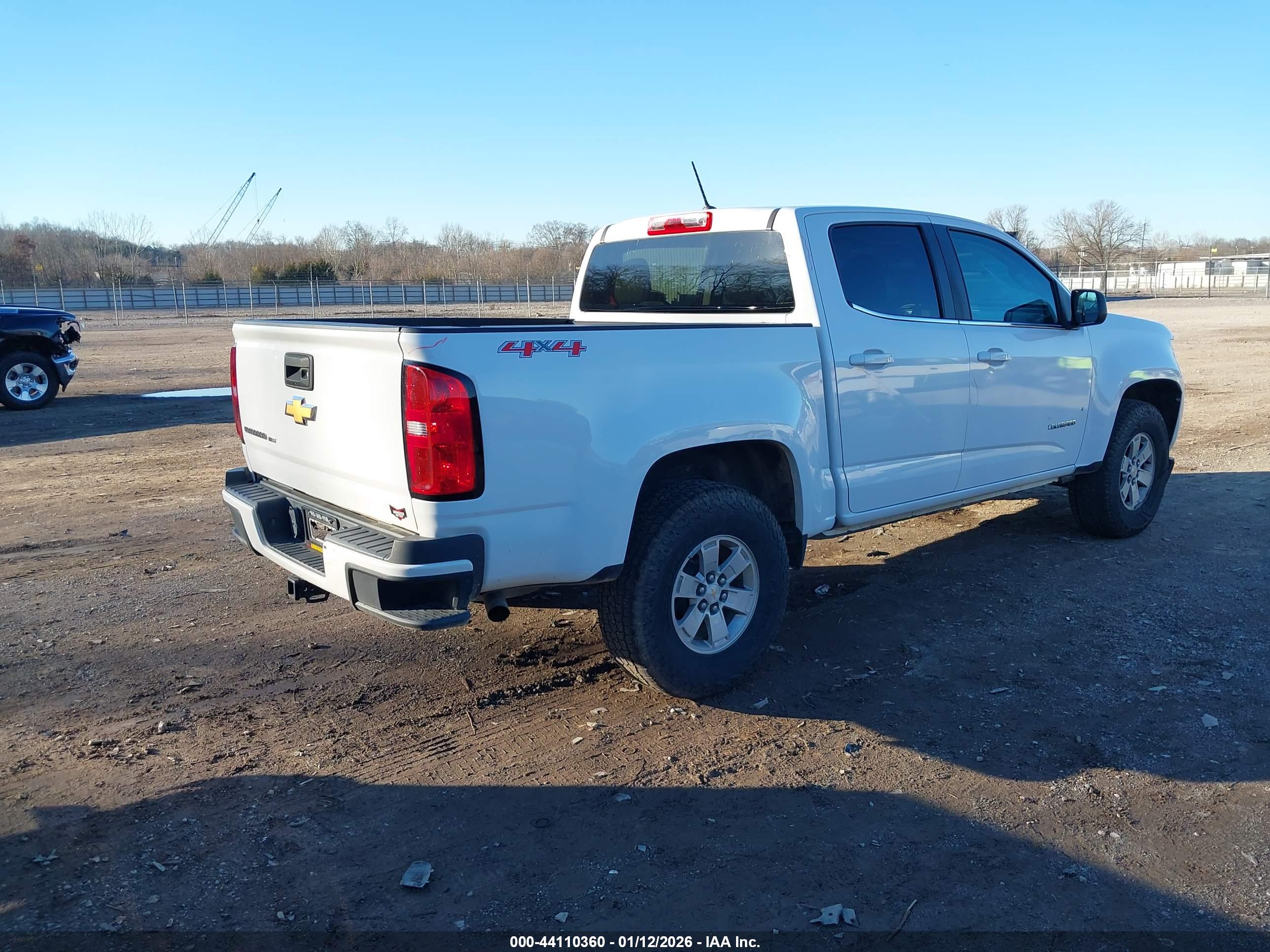CHEVROLET COLORADO image 4