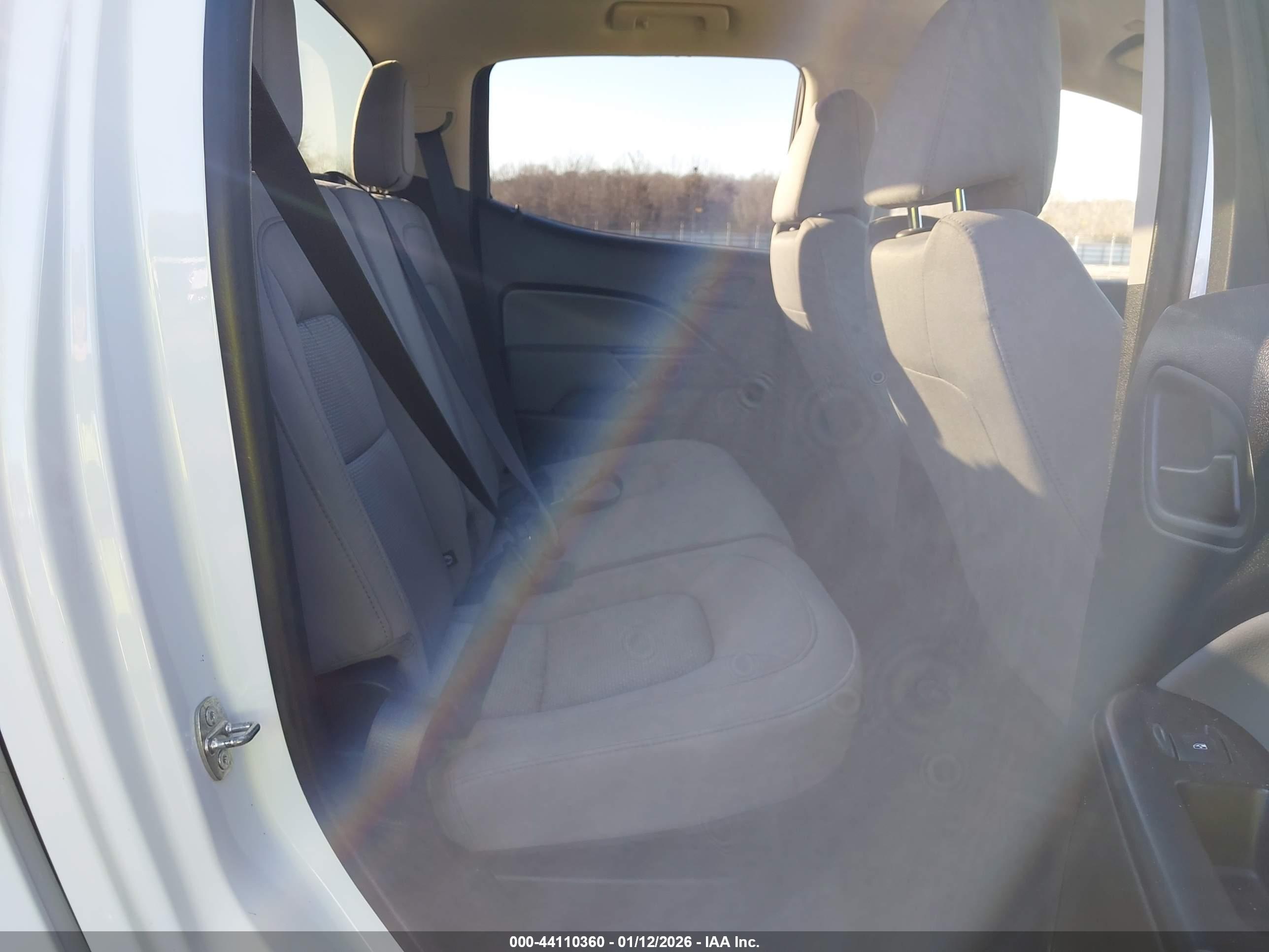 CHEVROLET COLORADO image 8