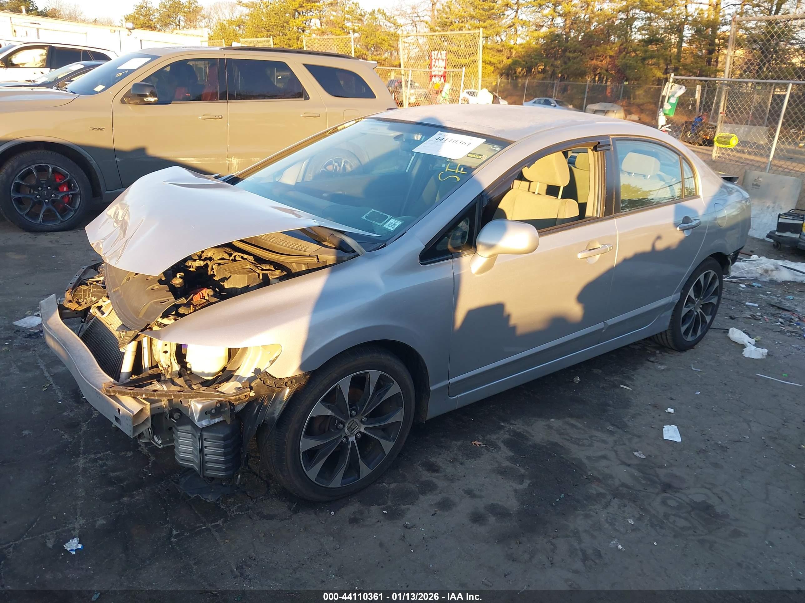 HONDA CIVIC image 2