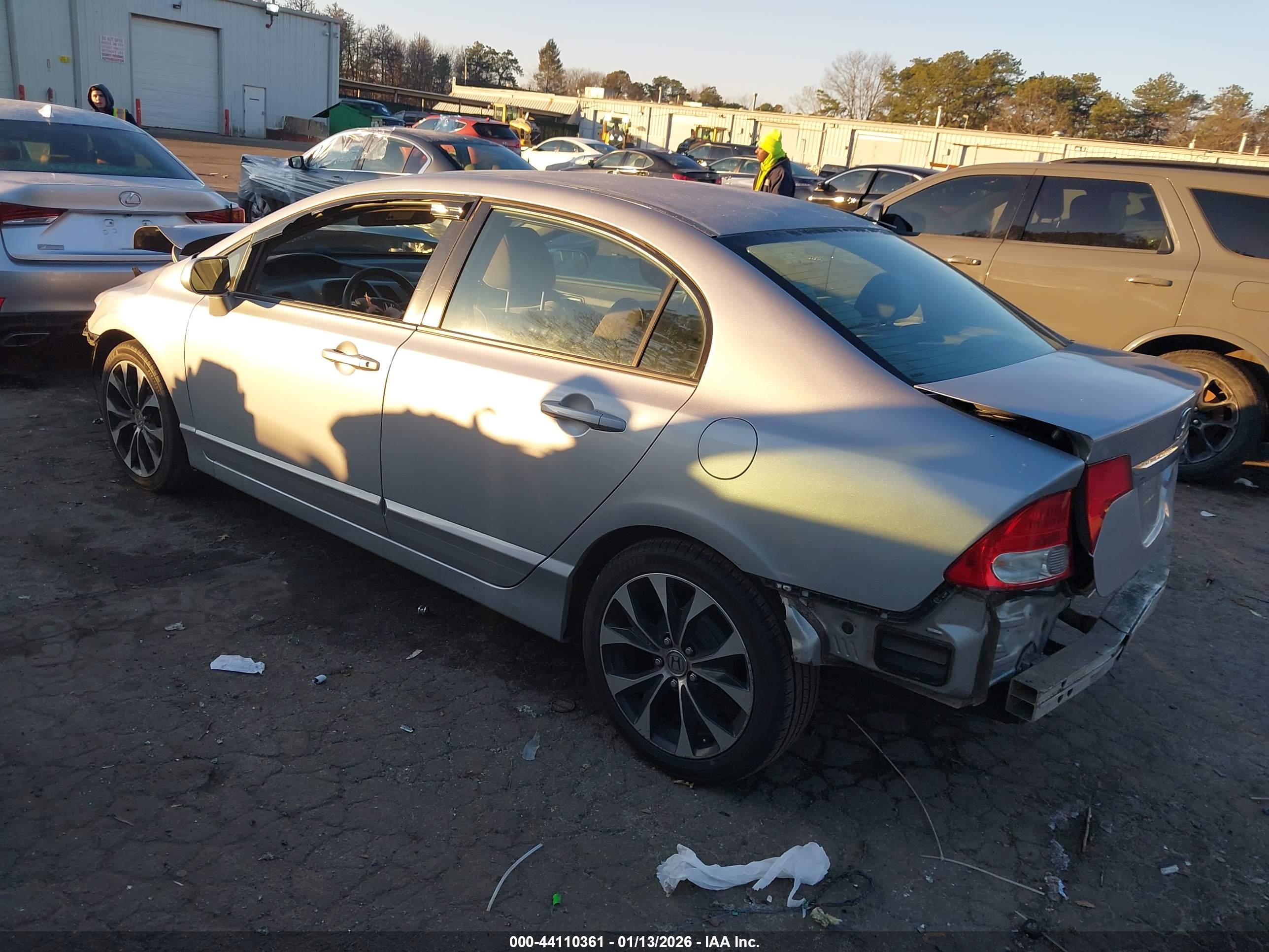 HONDA CIVIC image 3