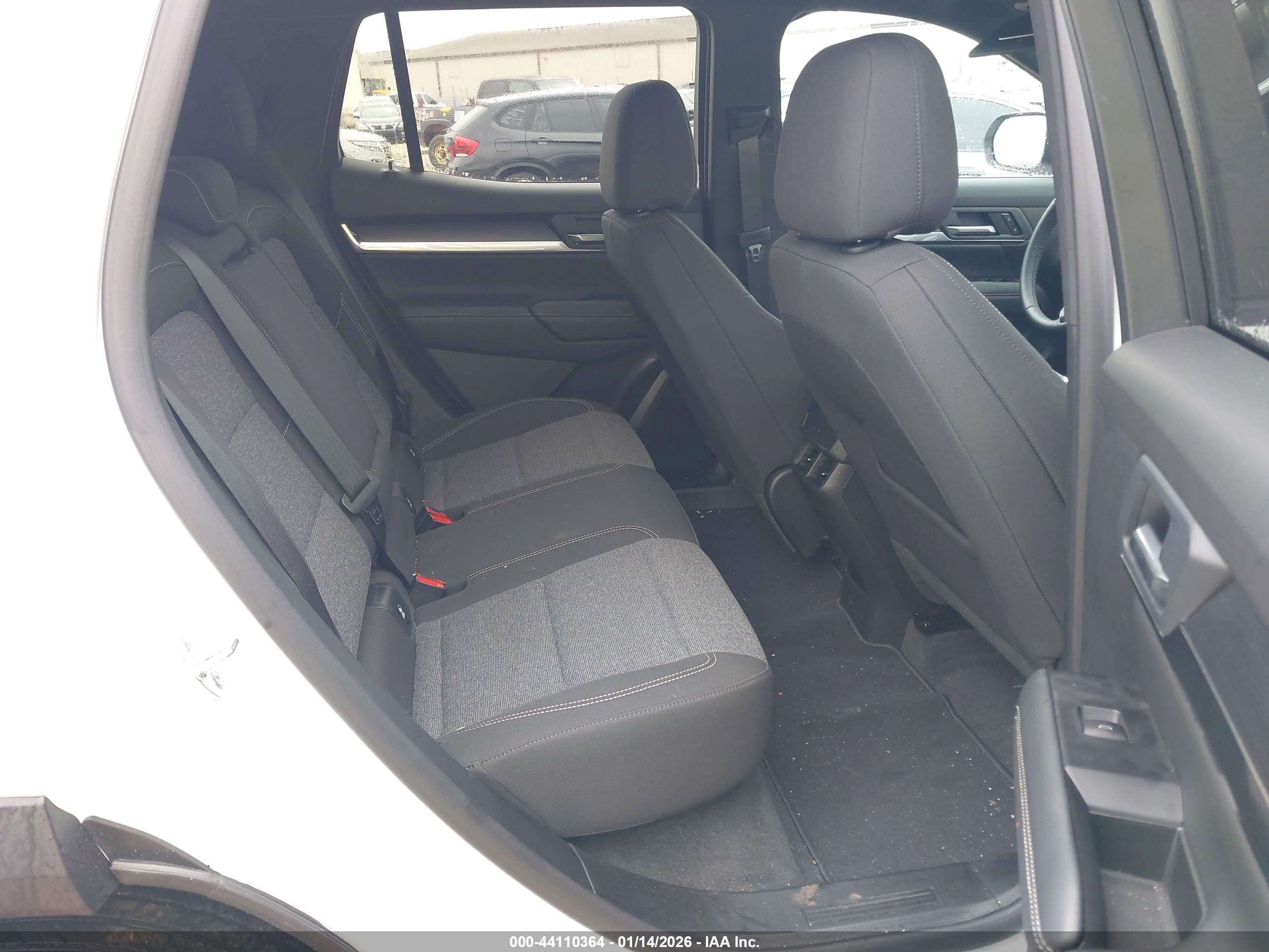 GMC TERRAIN image 8