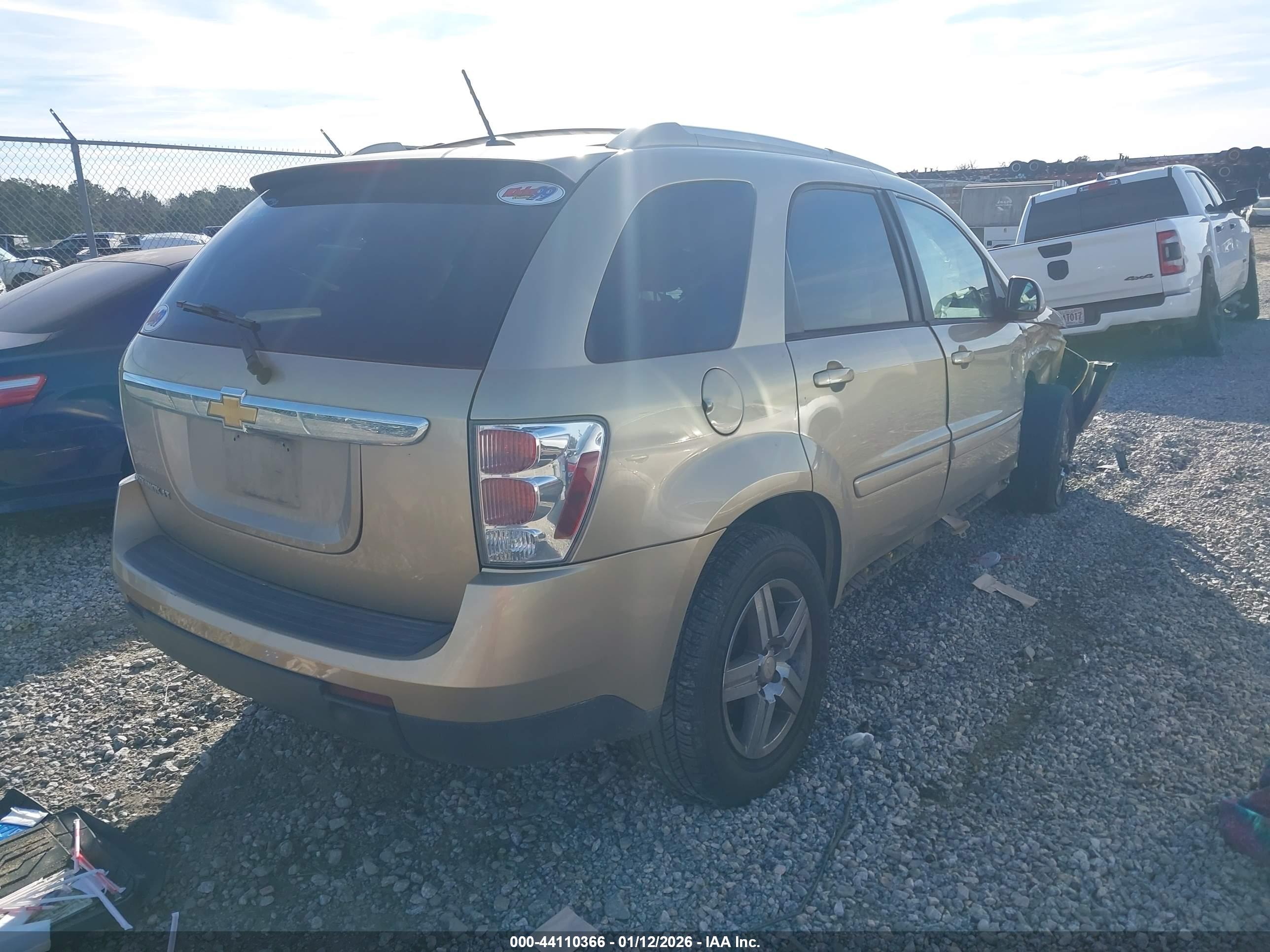 CHEVROLET EQUINOX image 4
