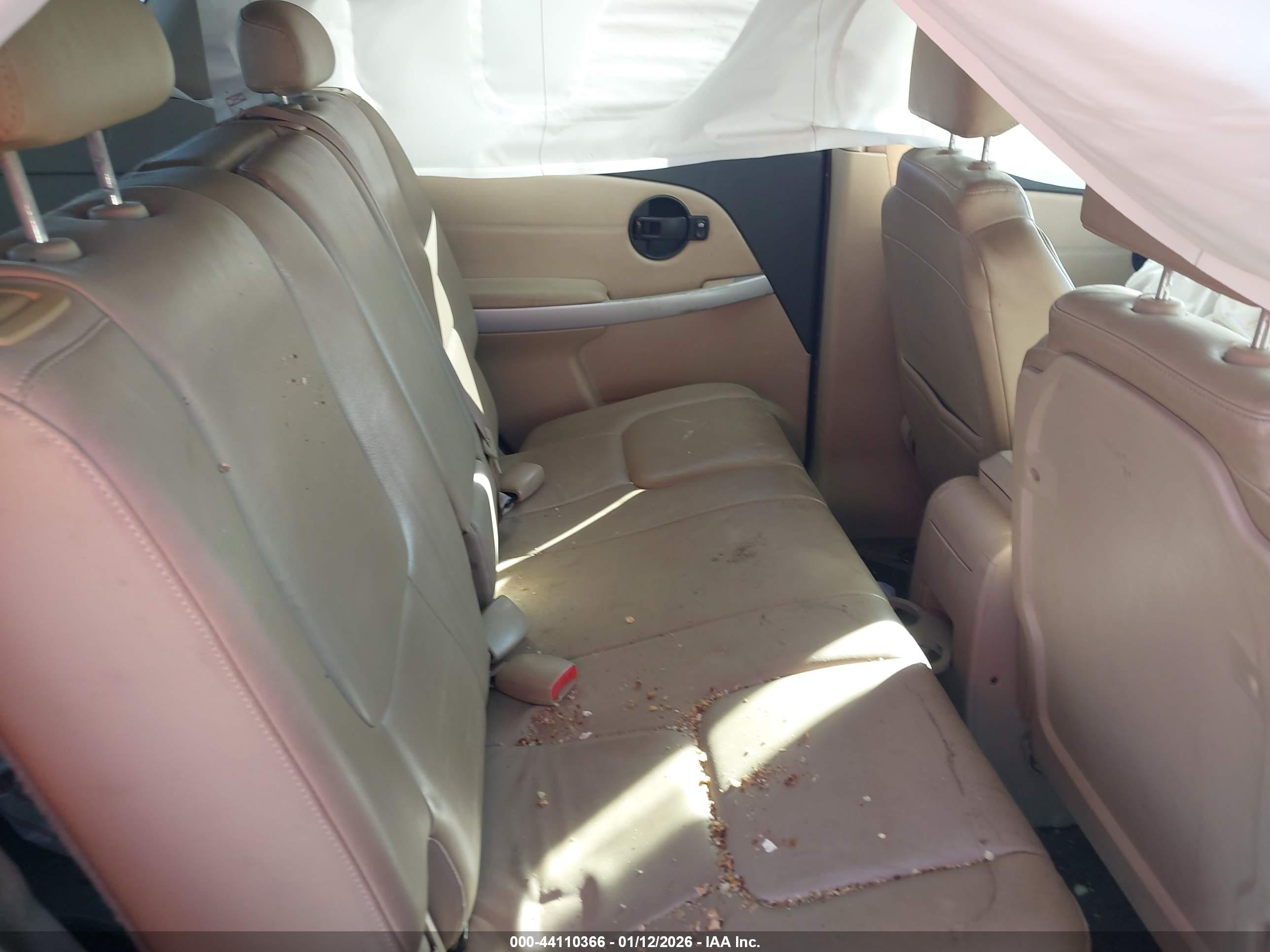 CHEVROLET EQUINOX image 8