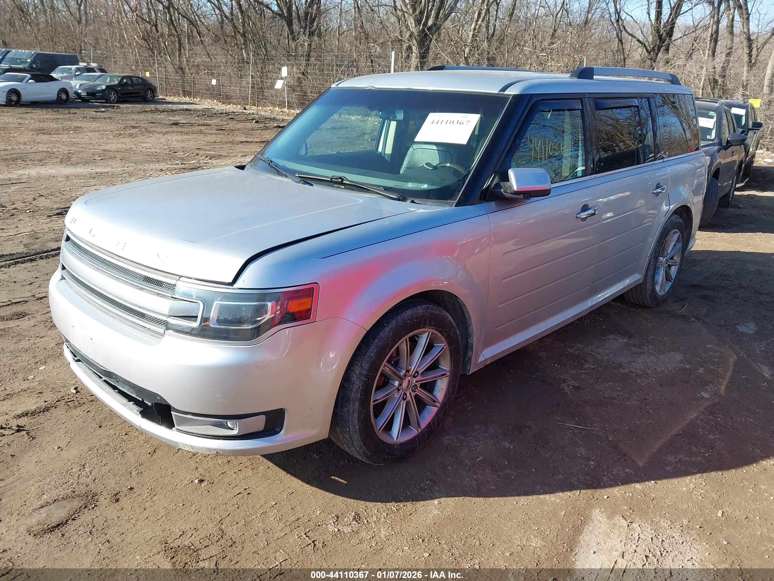 FORD FLEX image 2