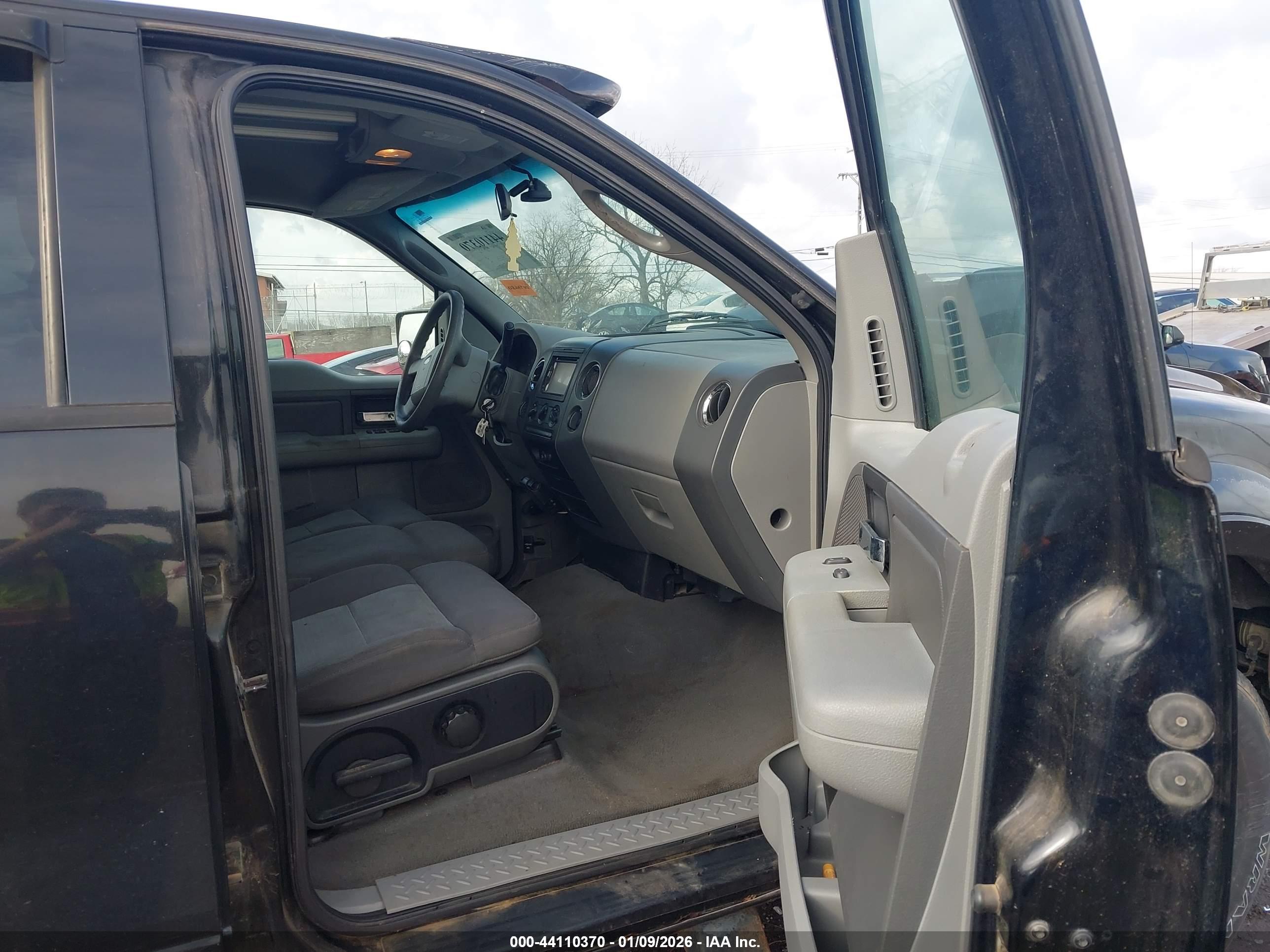 FORD F-150 image 5