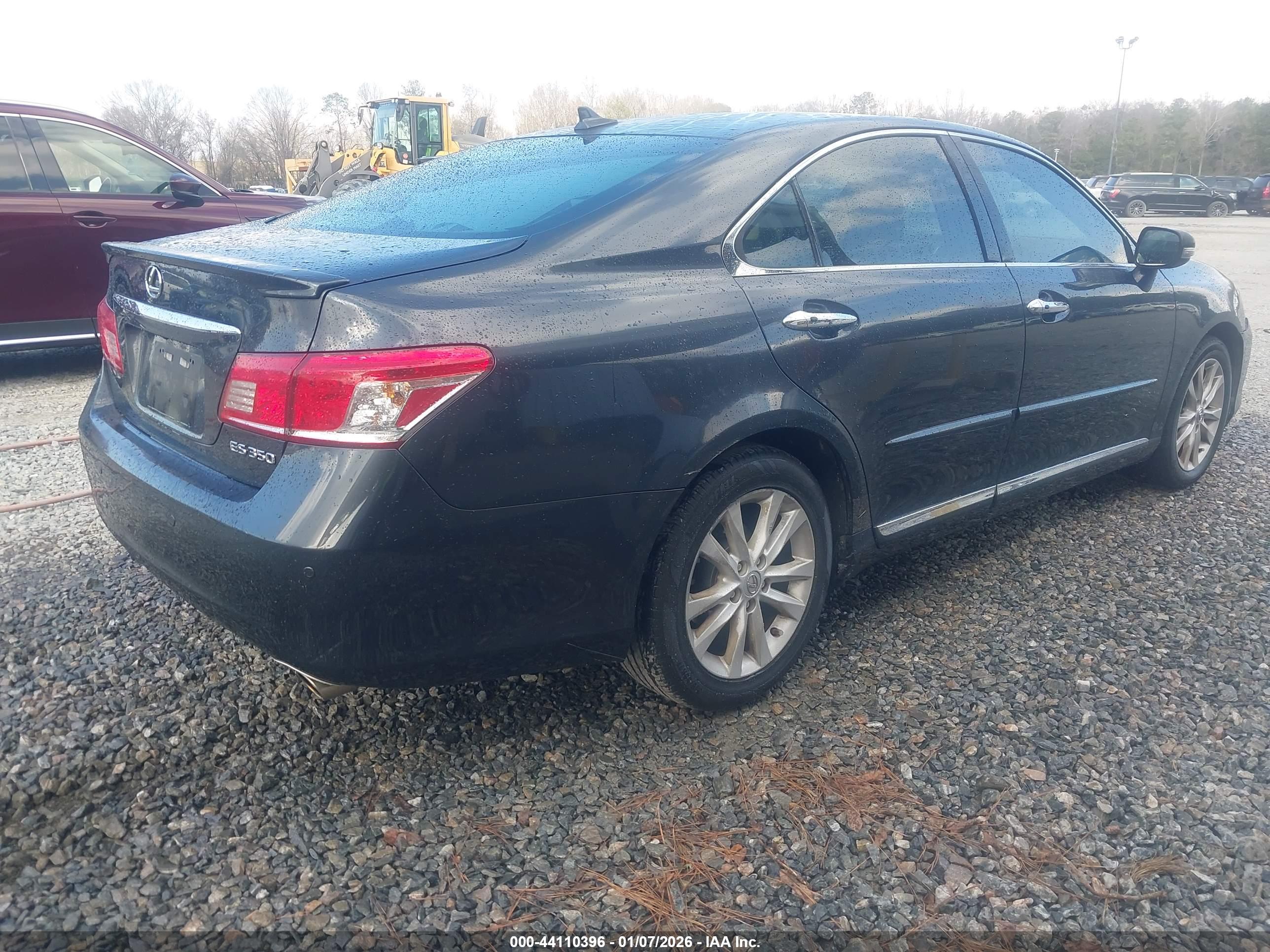LEXUS ES image 4