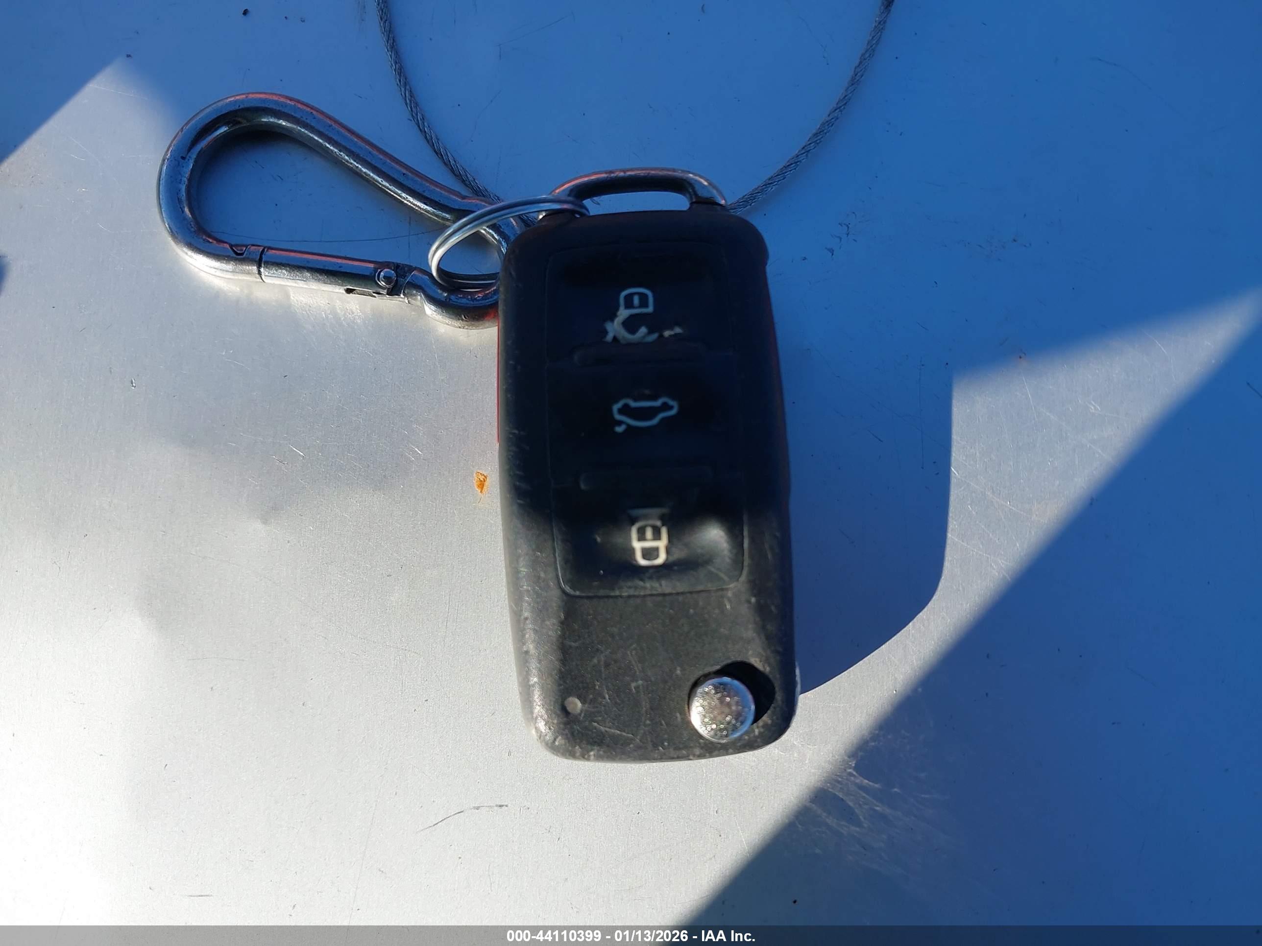 VOLKSWAGEN JETTA image 11
