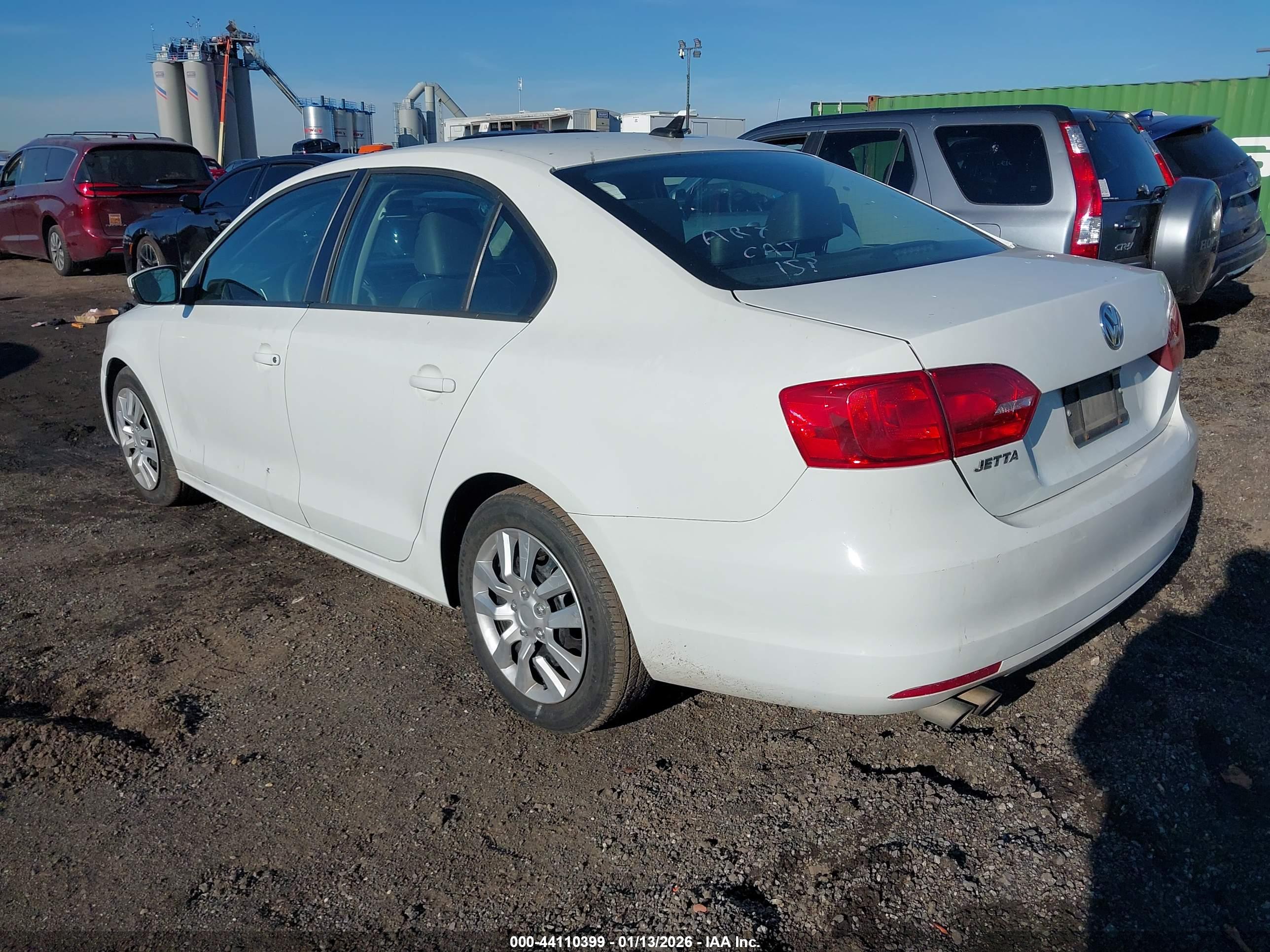VOLKSWAGEN JETTA image 3