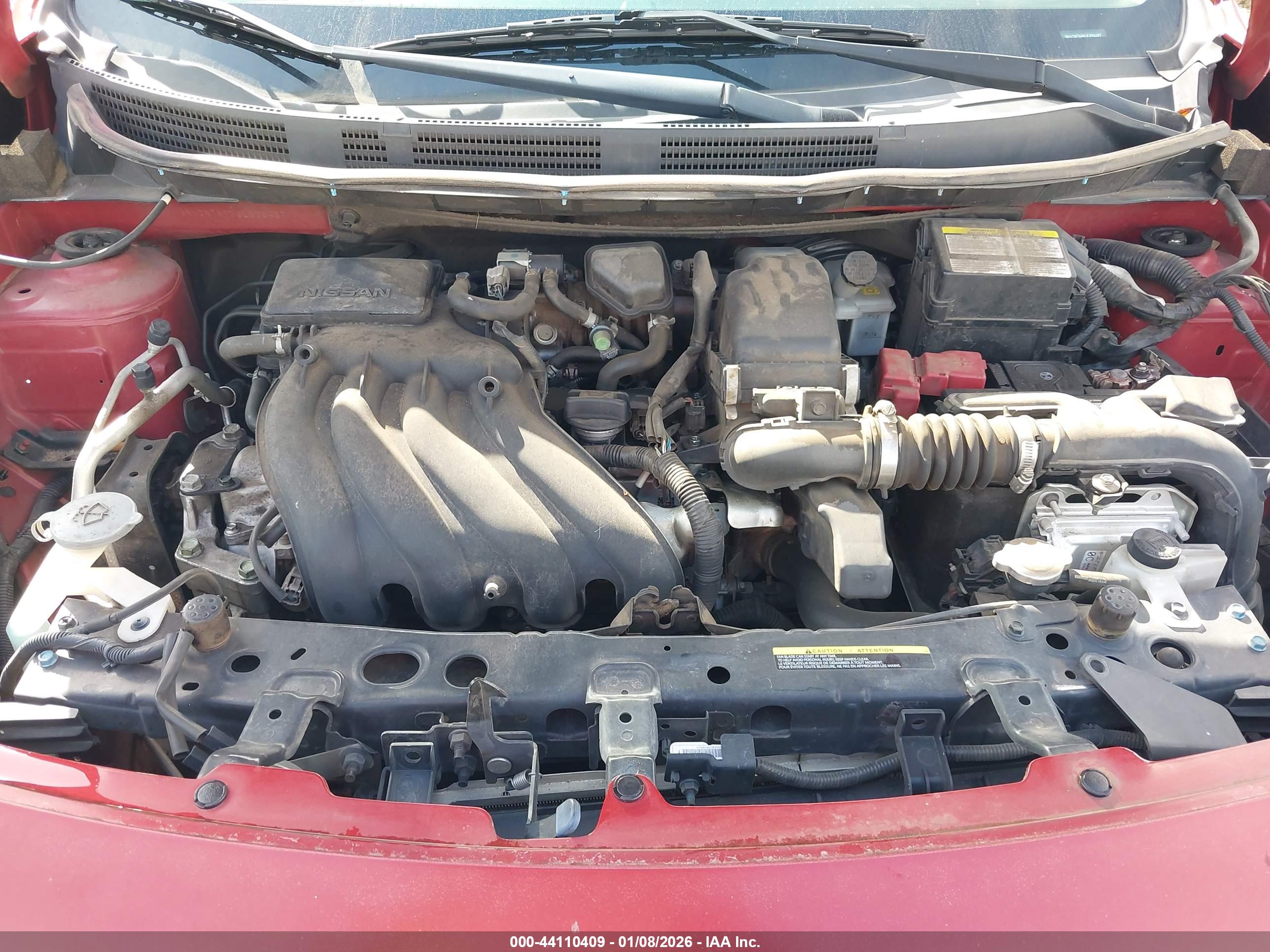 NISSAN VERSA image 10