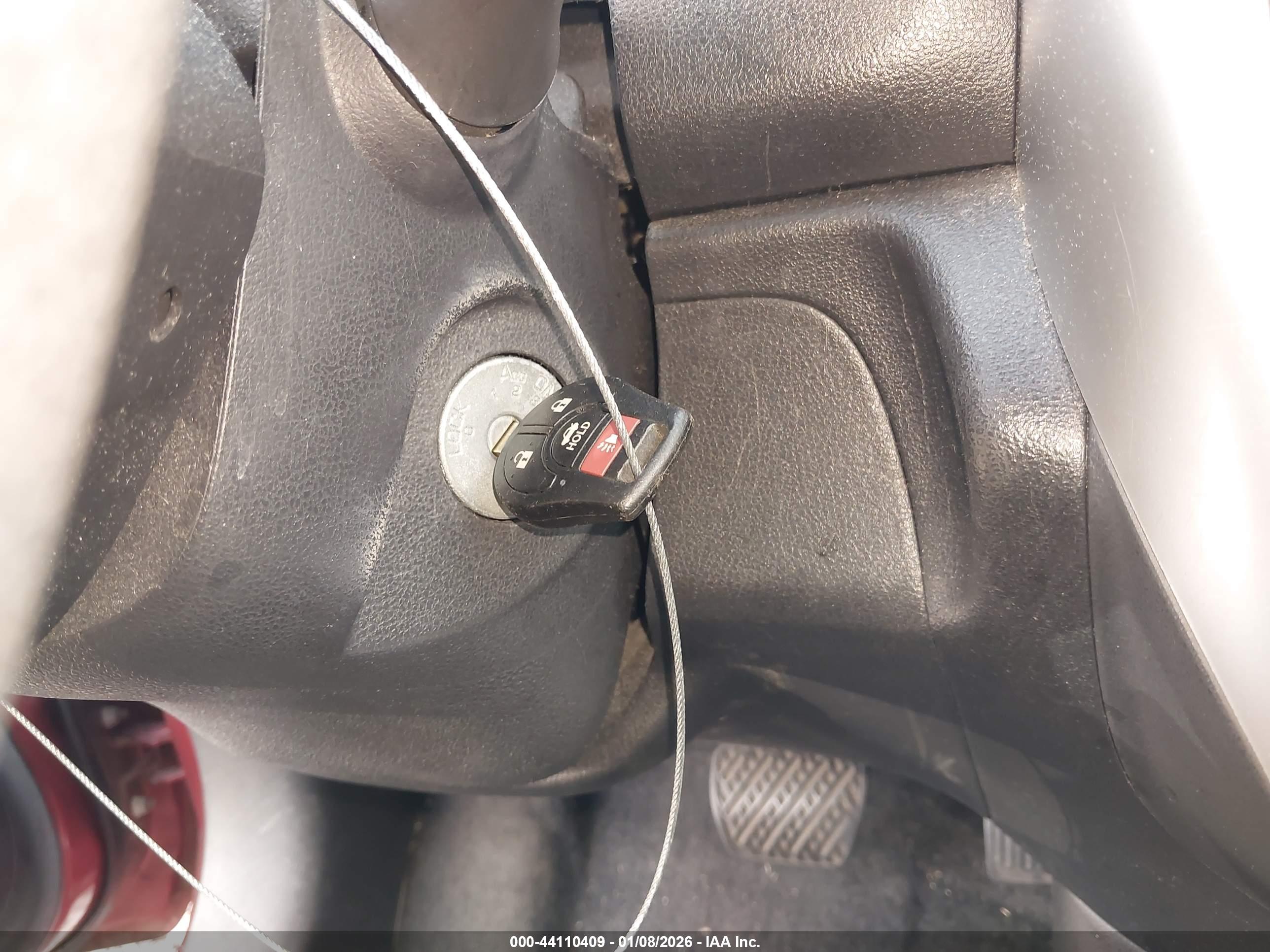 NISSAN VERSA image 11