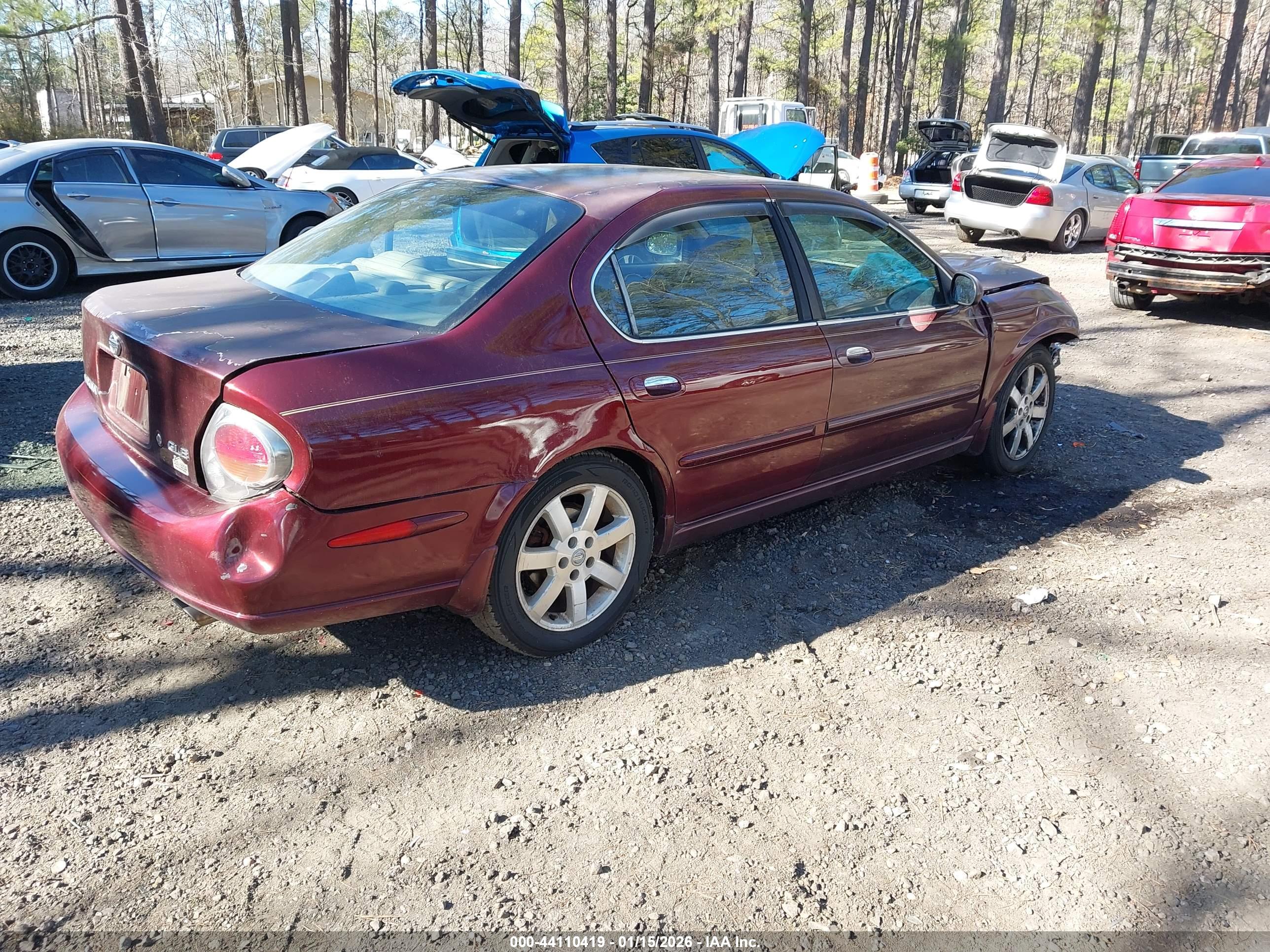 NISSAN MAXIMA image 4