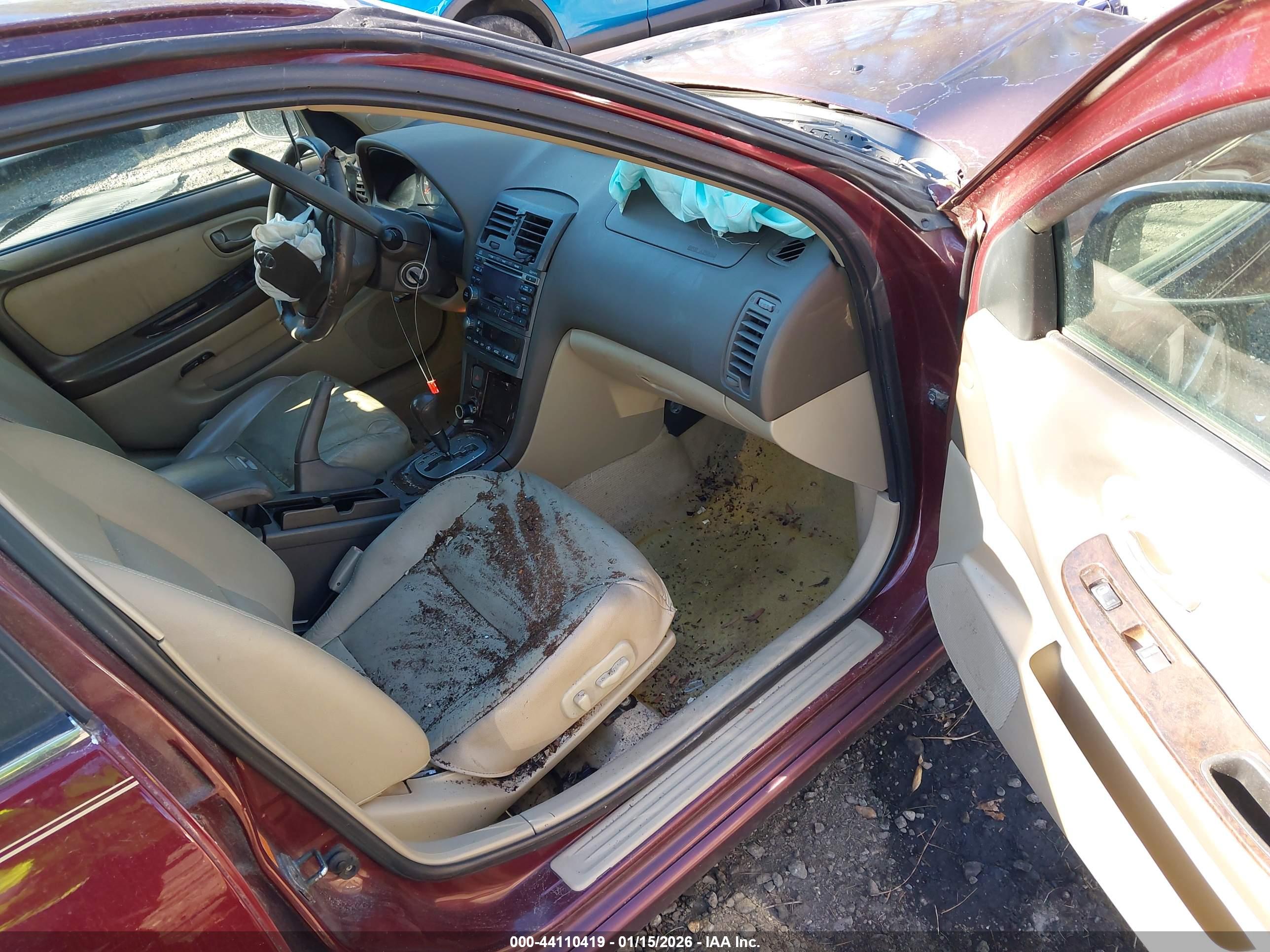 NISSAN MAXIMA image 5