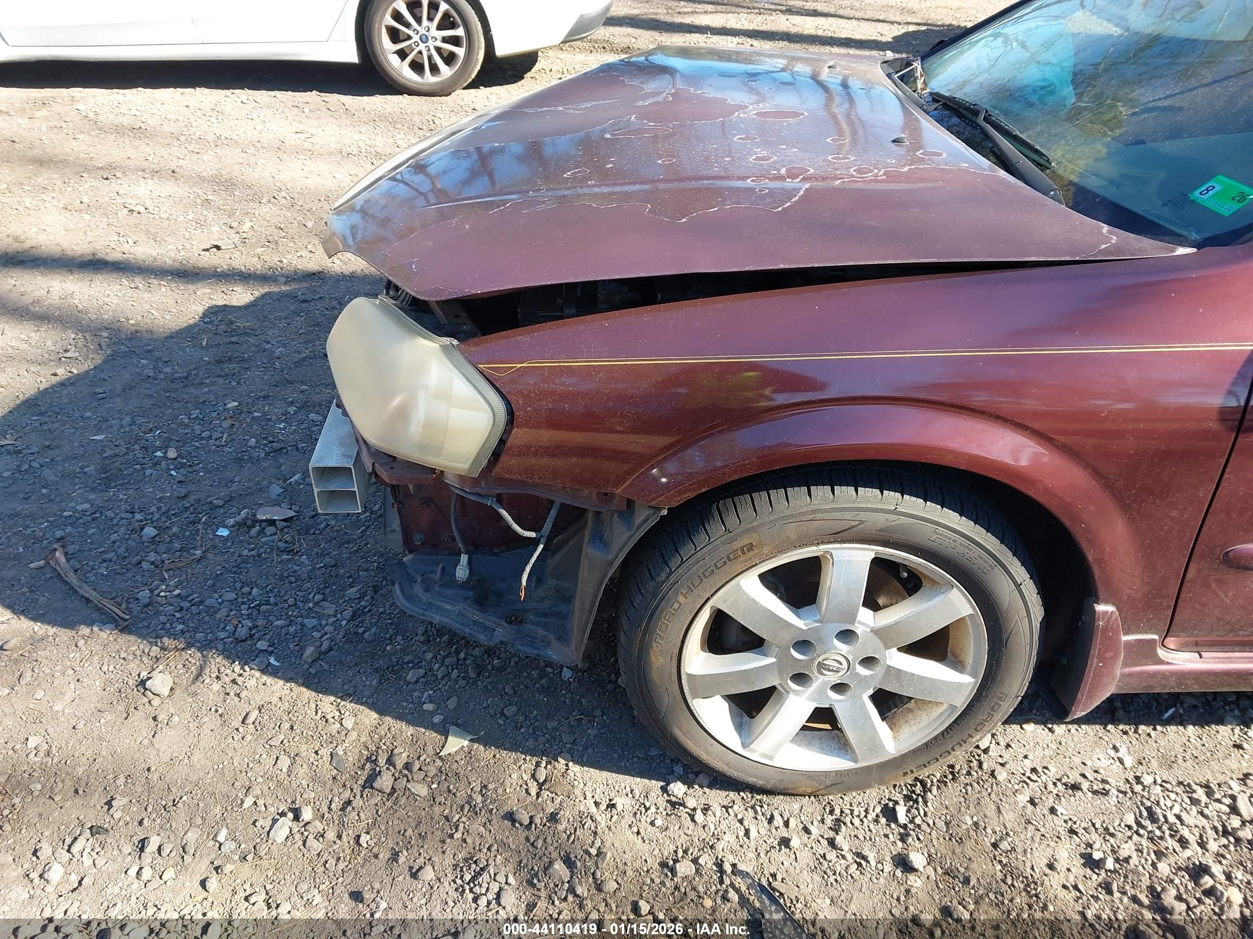 NISSAN MAXIMA image 6