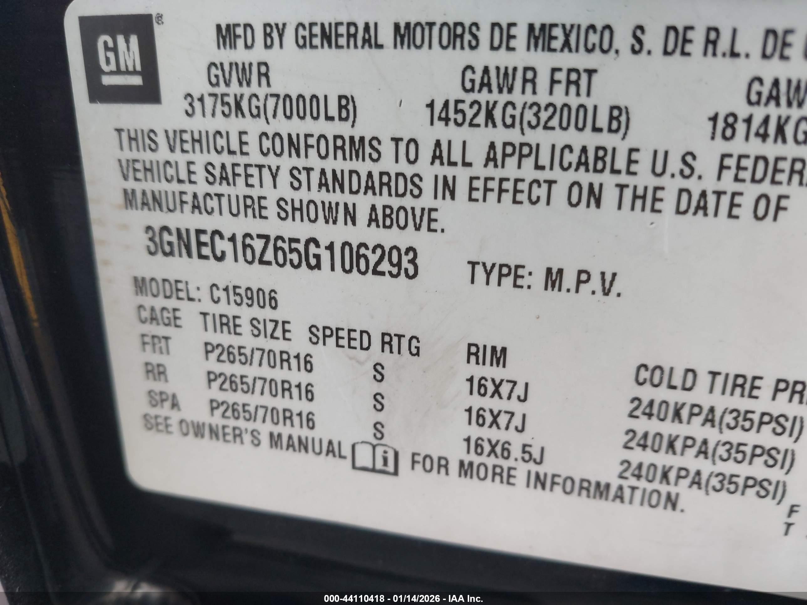 CHEVROLET SUBURBAN image 9