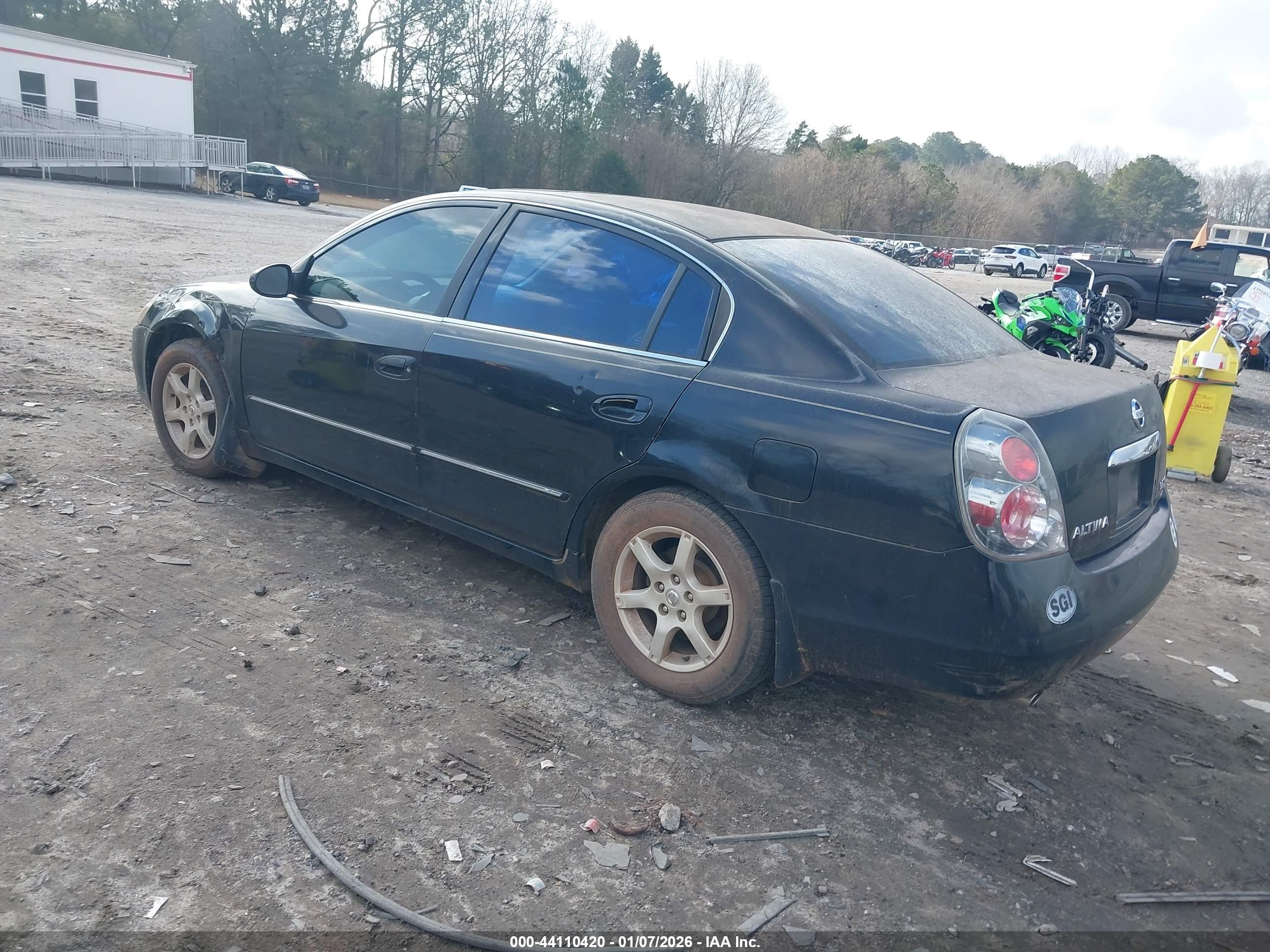 NISSAN ALTIMA image 3