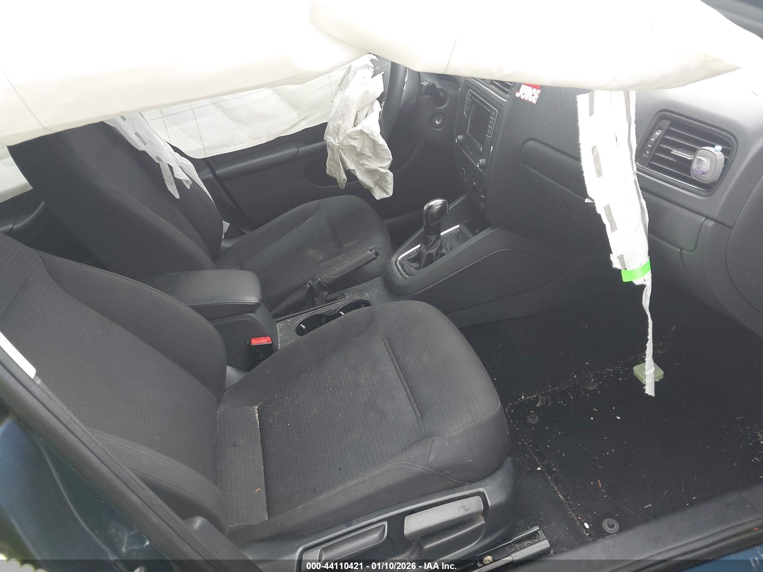 VOLKSWAGEN JETTA image 5