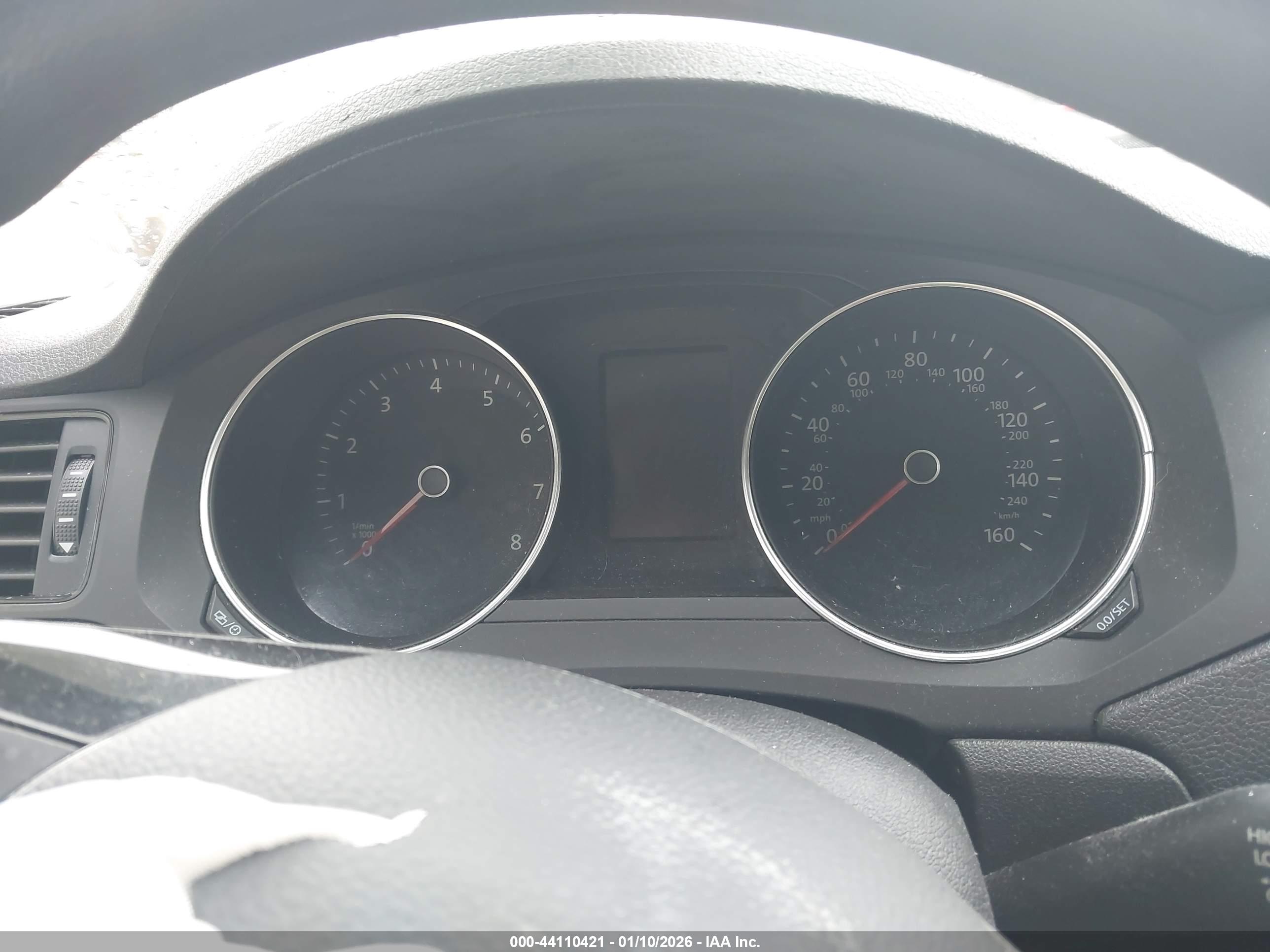 VOLKSWAGEN JETTA image 7