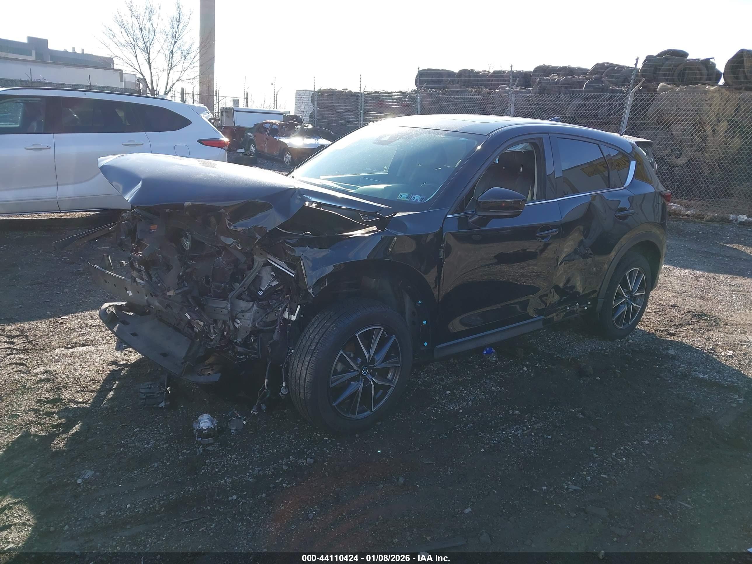 MAZDA CX-5 image 2