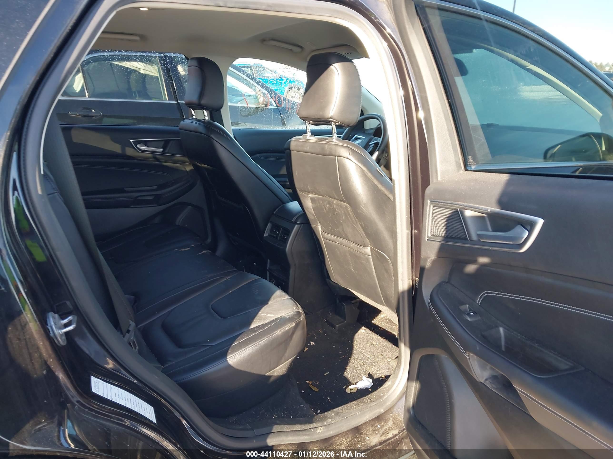 FORD EDGE image 8