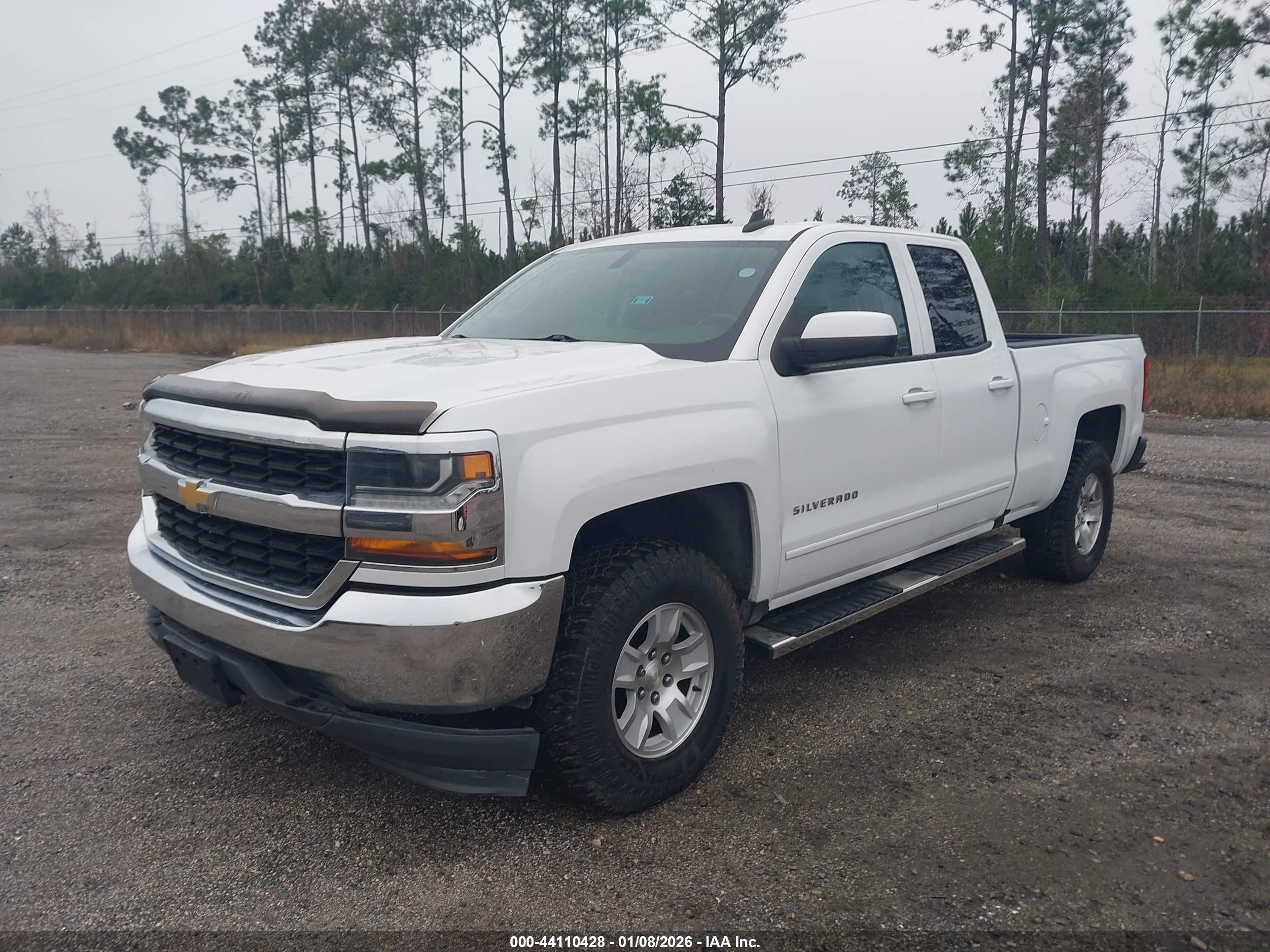 CHEVROLET SILVERADO image 2