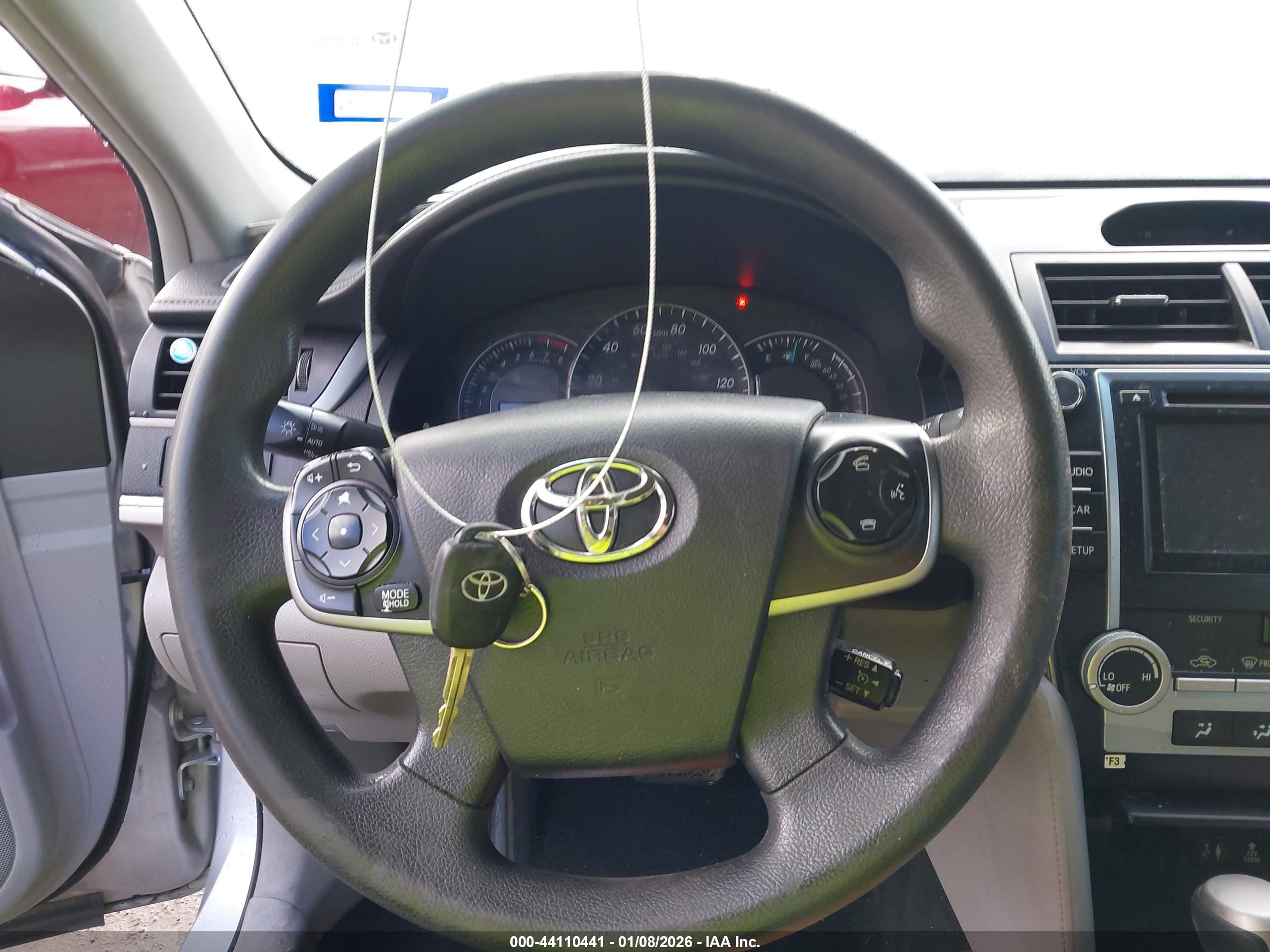 TOYOTA CAMRY image 11